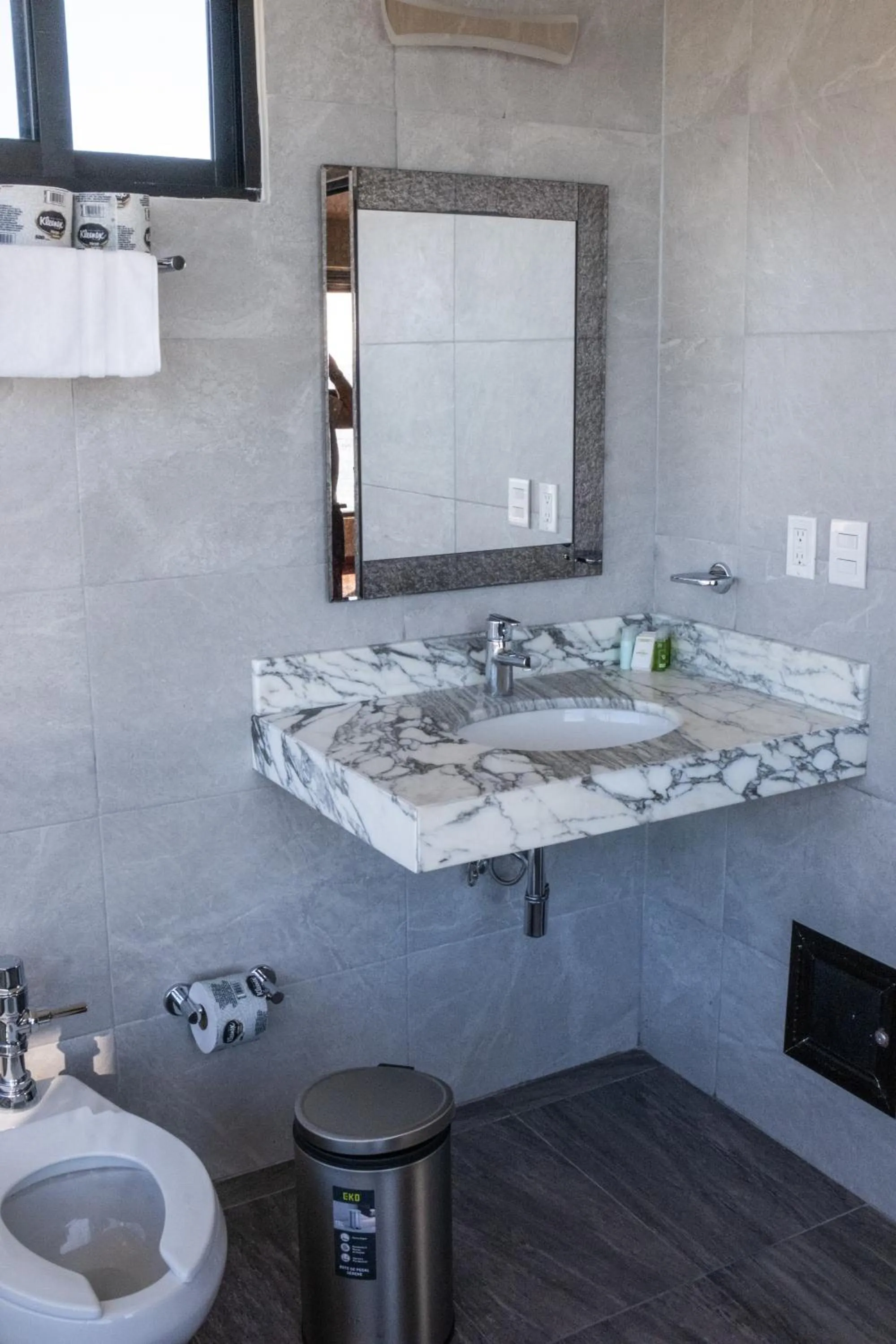 Bathroom in Cuxos Hotel Beachfront