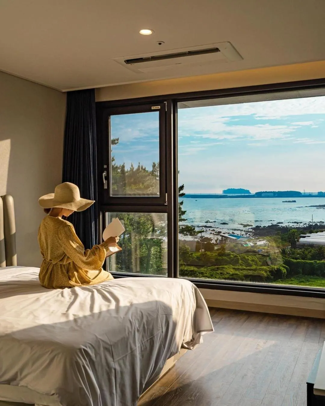 Bed in Hotel Seogwipean