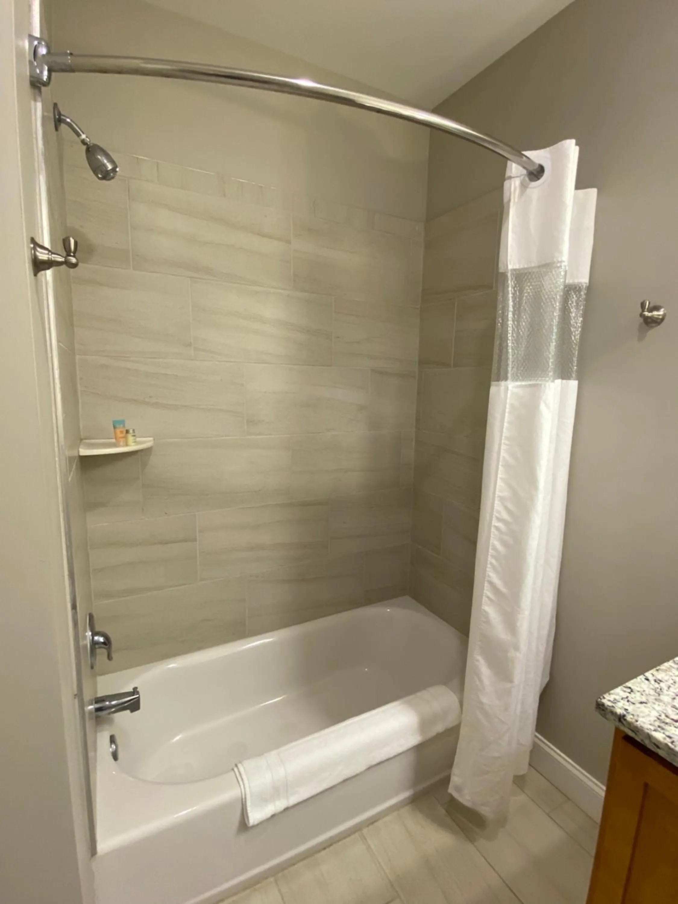 Bath in River Hotel of Southport