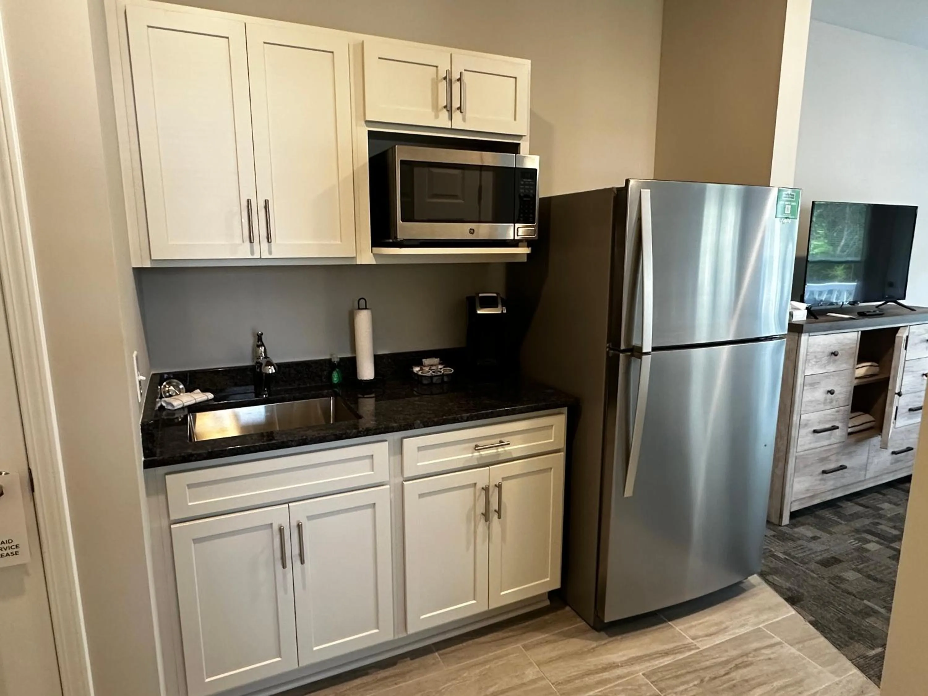 Kitchen or kitchenette in River Hotel of Southport