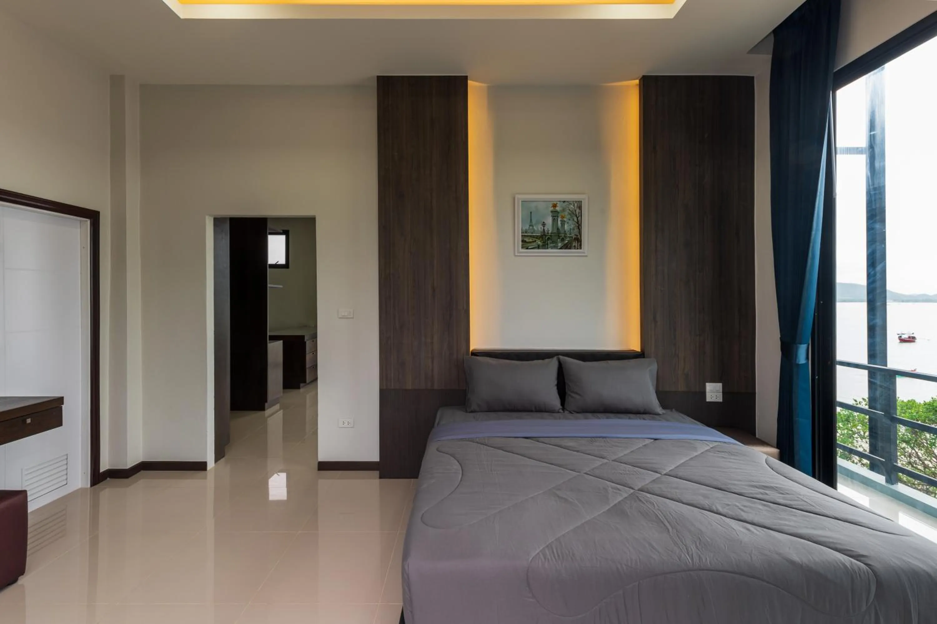 Bed in Aownoi Bay Resort