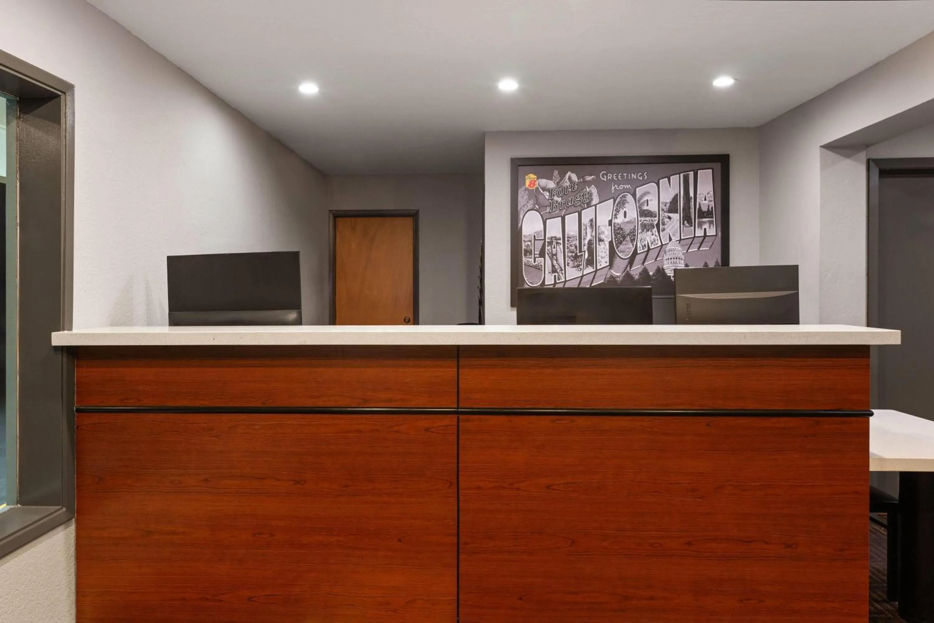 Lobby or reception in Super 8 by Wyndham Fort Bragg