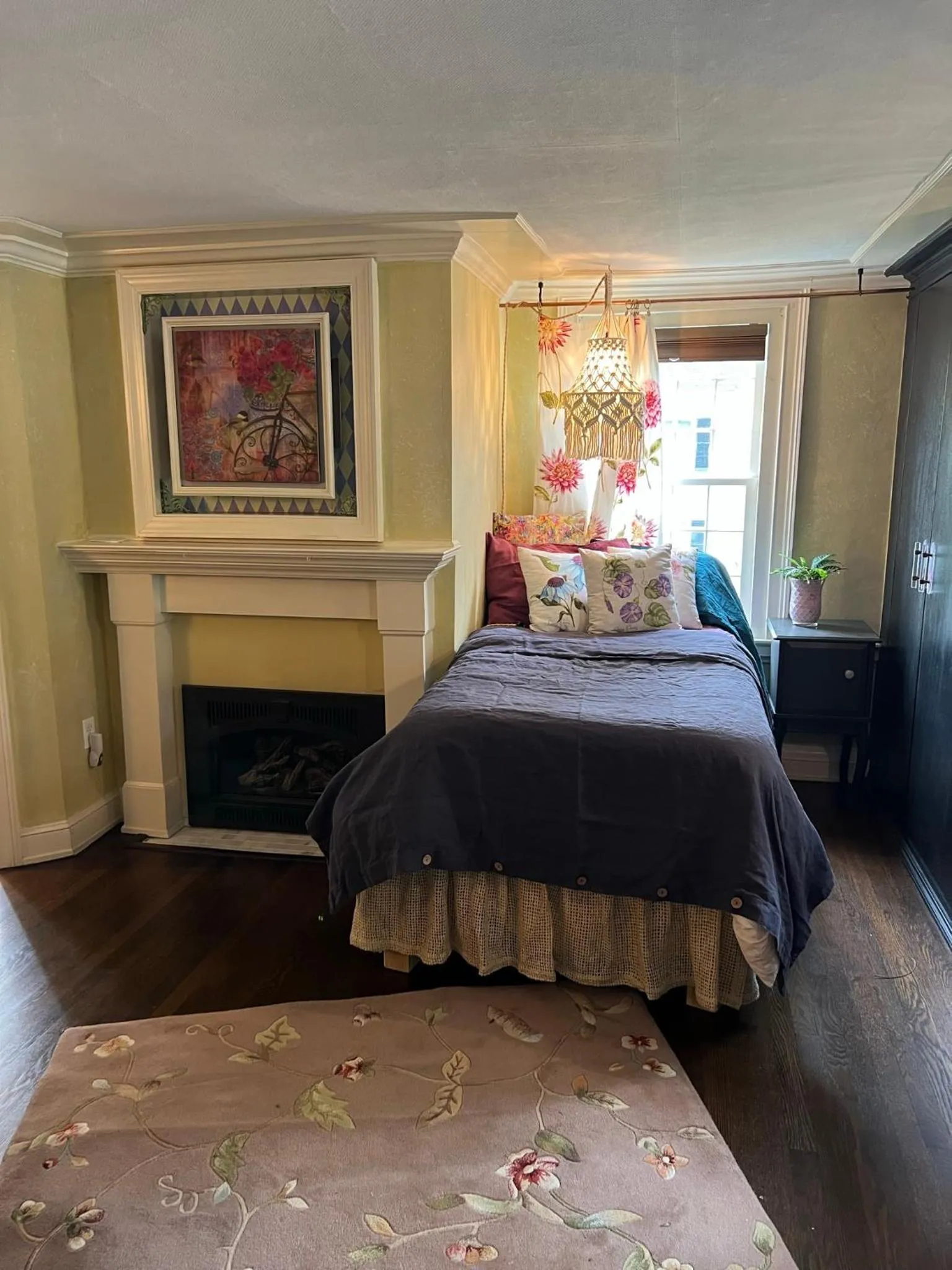 King Room in The Connecticut River Valley Inn Hartford South/Glastonbury