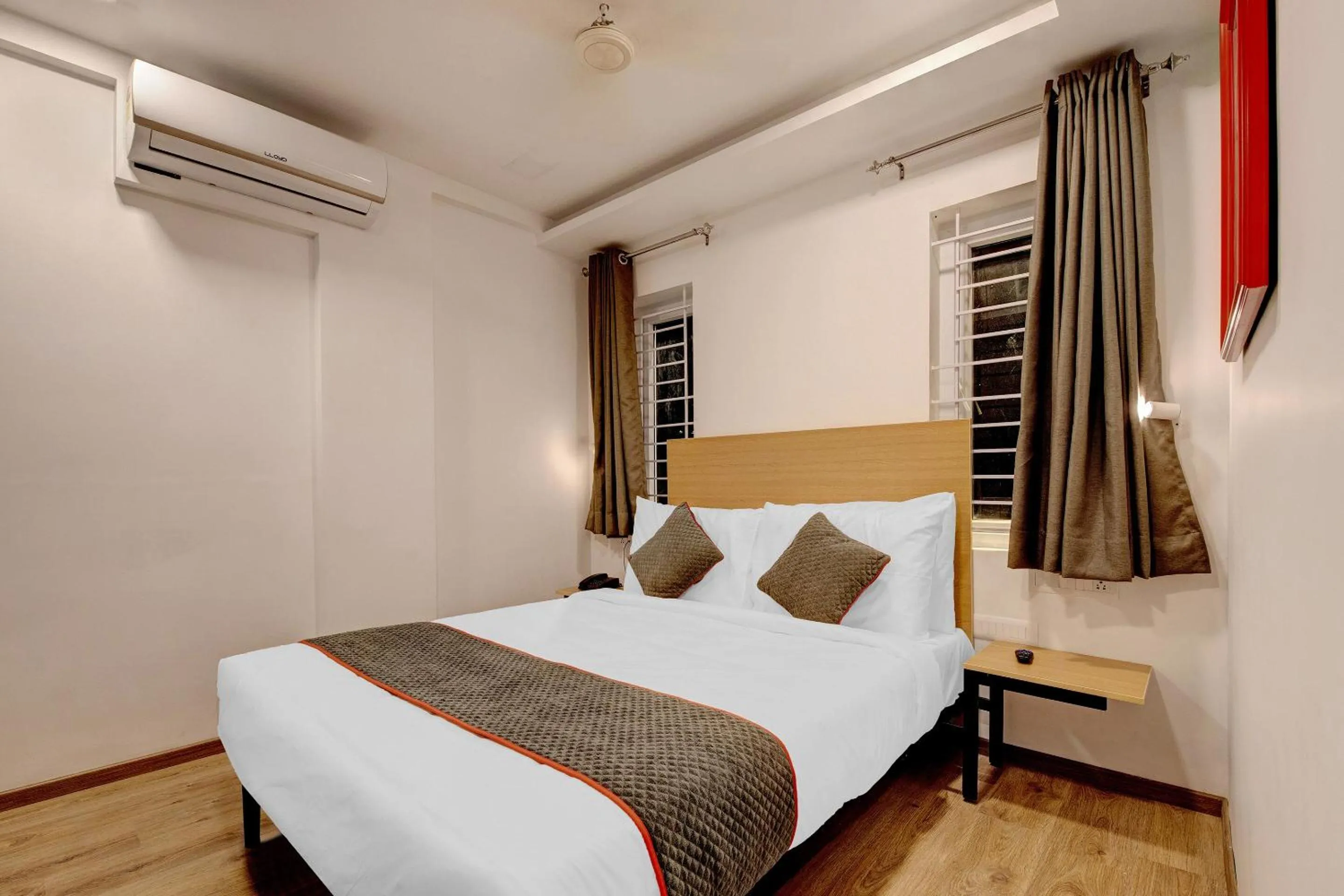 Bedroom, Bed in Super Townhouse Siri Residency