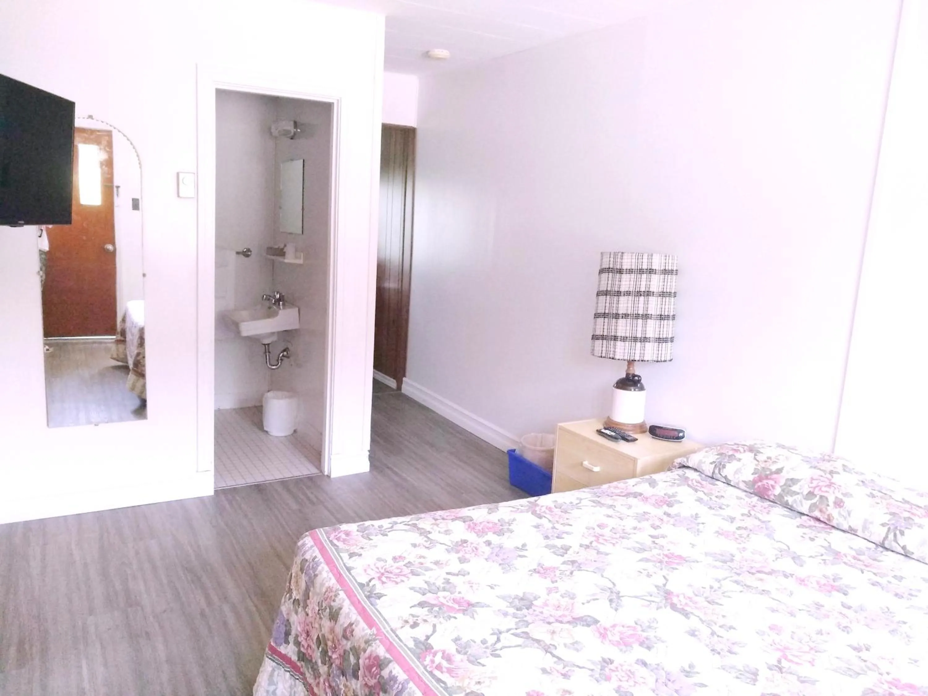 Bed in Motel & Camping Fort Ramsay