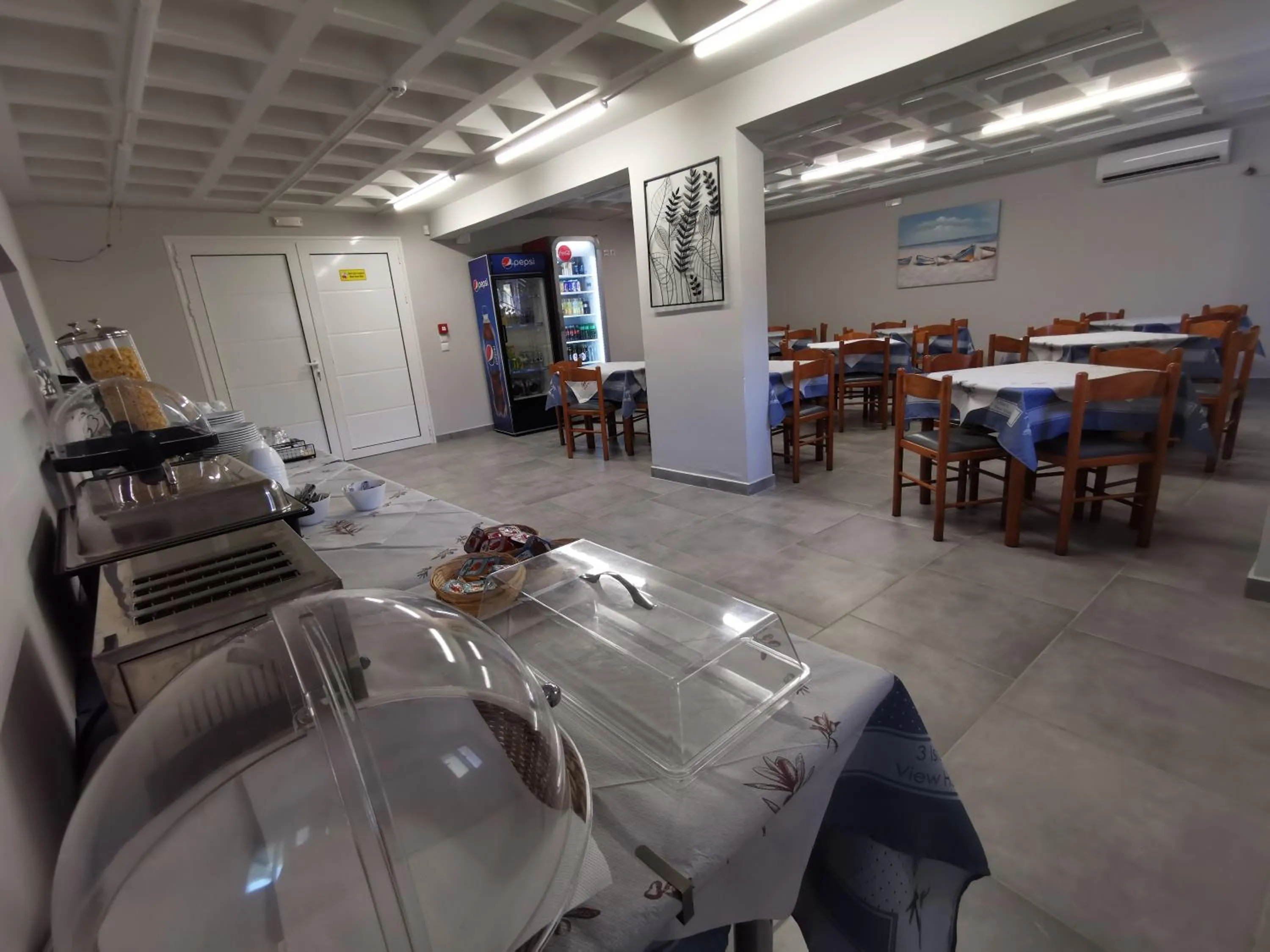 Breakfast in 3 Island View Hotel