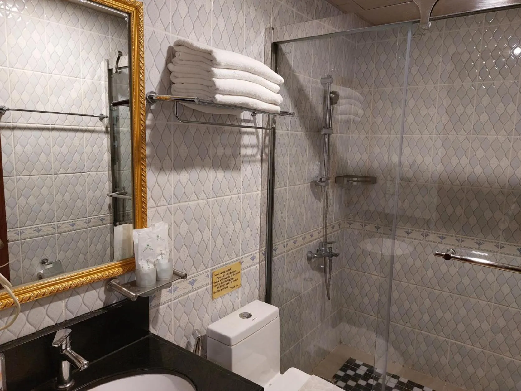 Bathroom in 456 Hotel