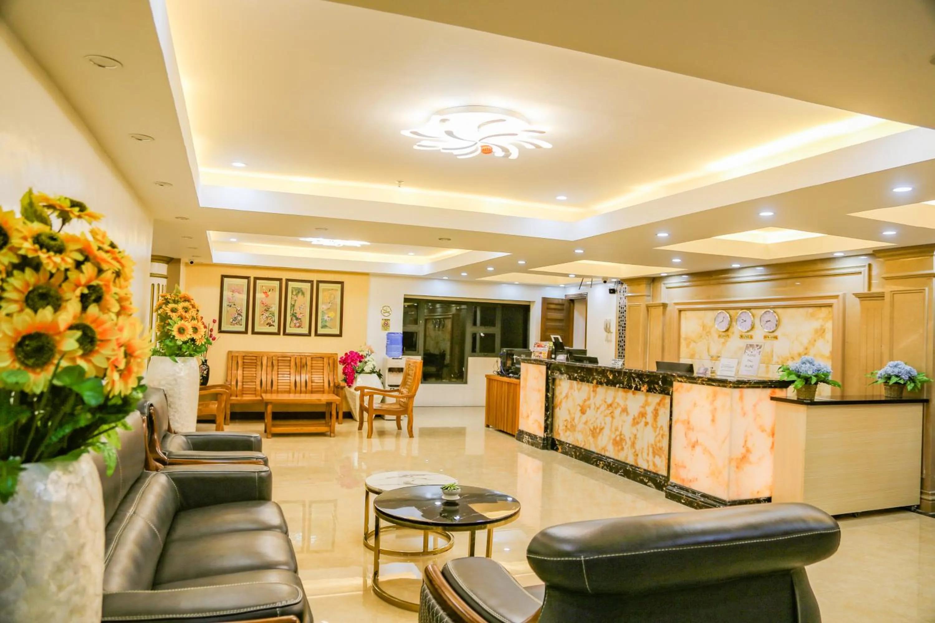 Lobby or reception in 456 Hotel