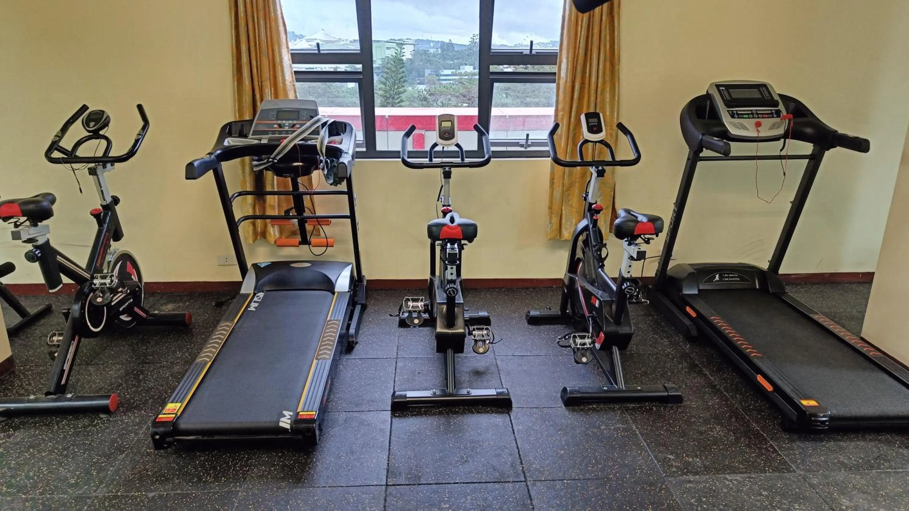 Fitness centre/facilities in 456 Hotel