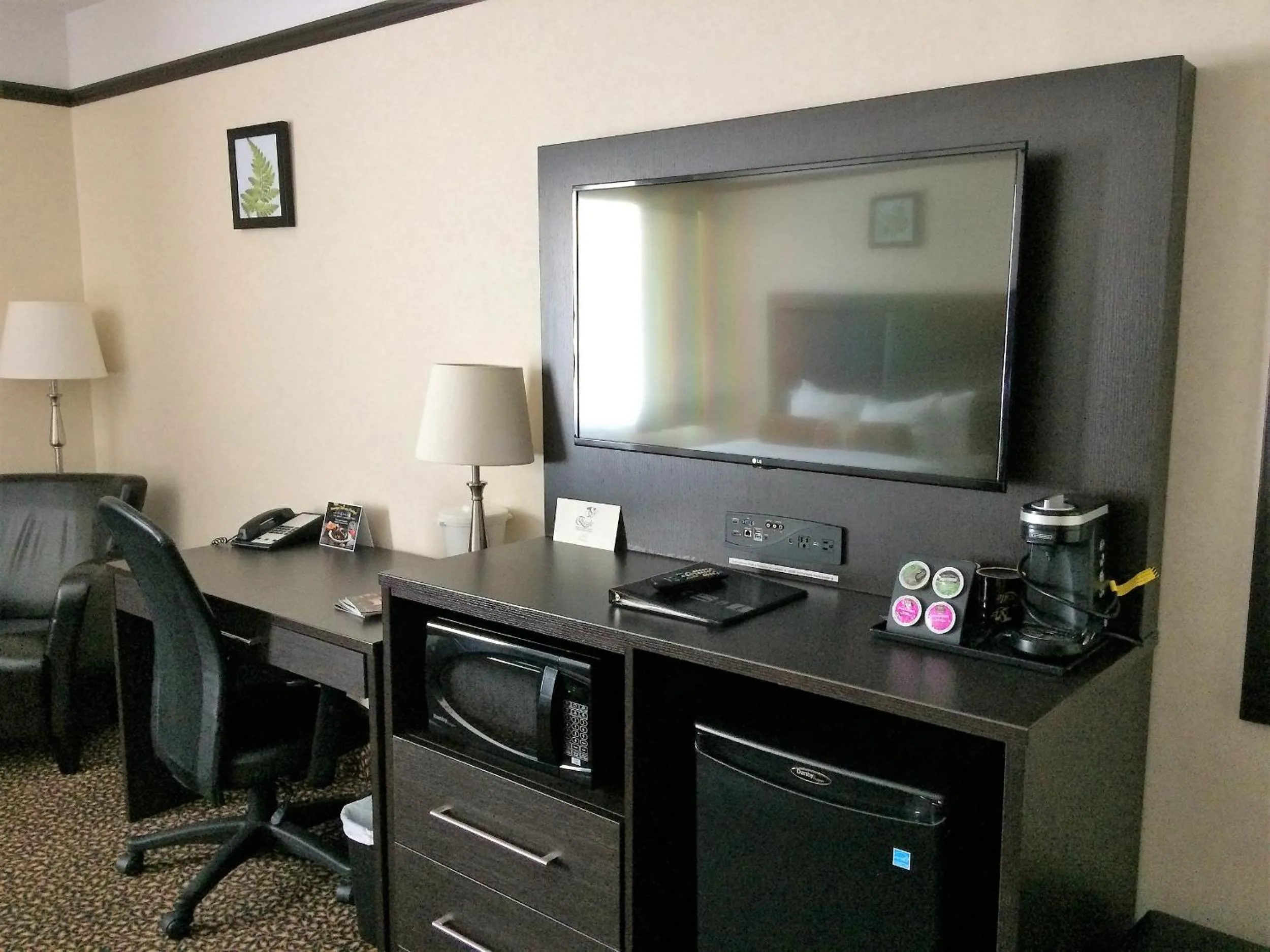 Bedroom in L'Escale Hôtel Suites