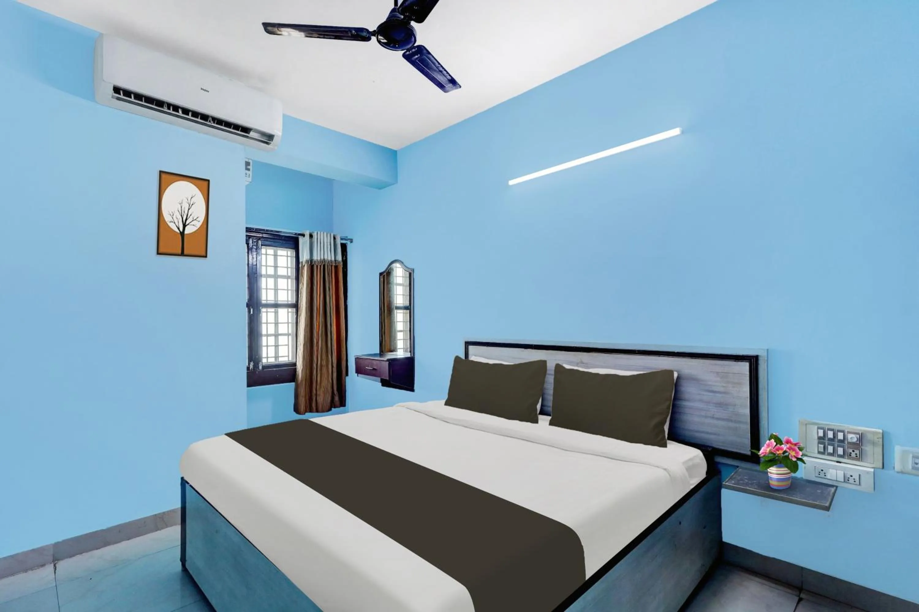Bedroom, Bed in Super Hotel O Kennedy Nagar Near Railway Station formerly Jayalakshmi Residency