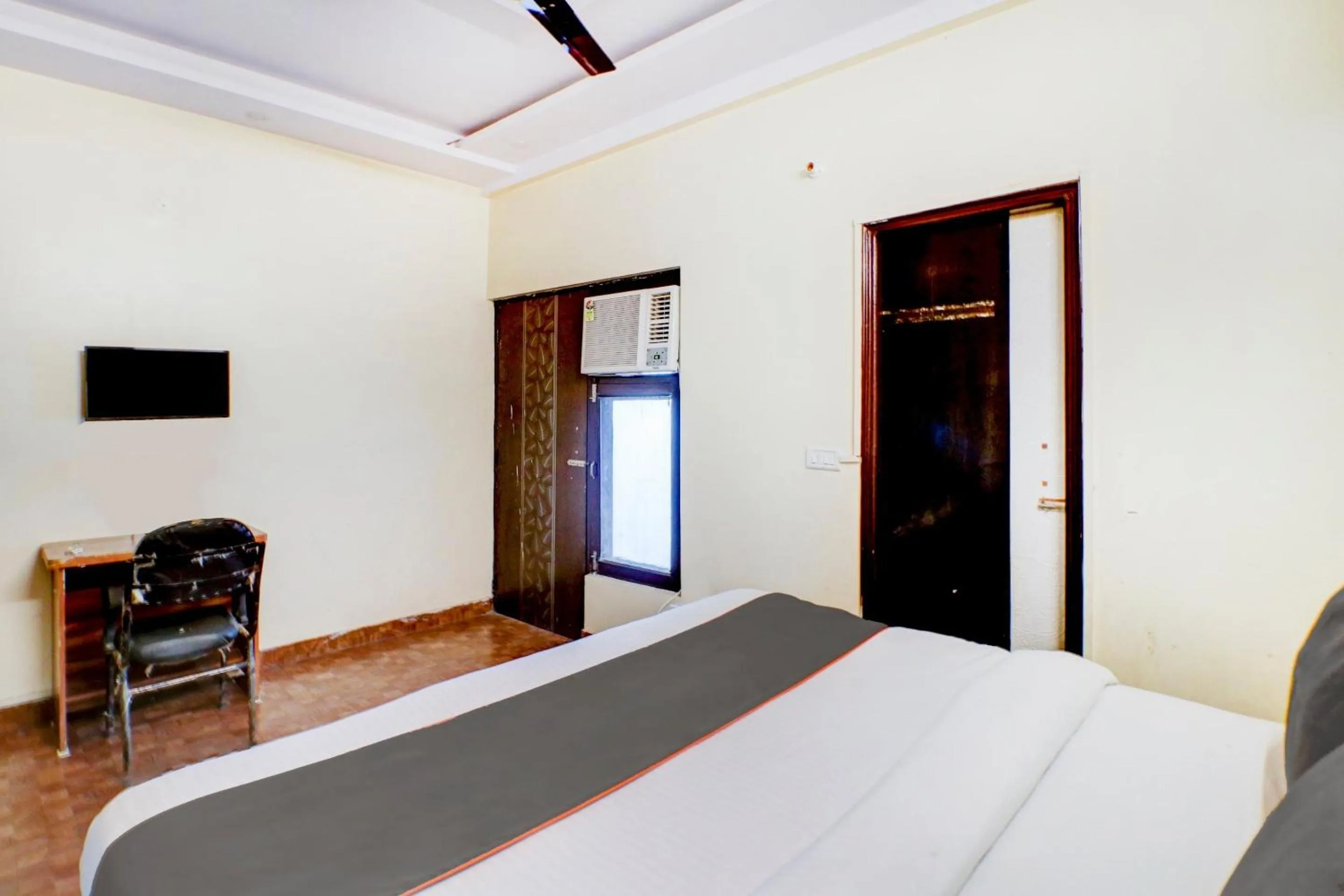 Bedroom in Hotel O Tara Patel