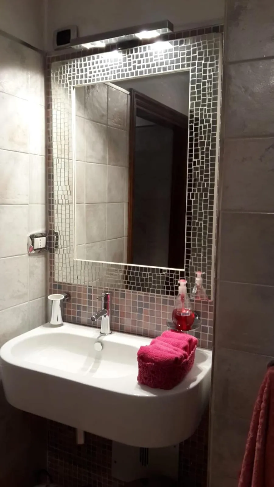 Bathroom in LA VILLA DEL CONTE