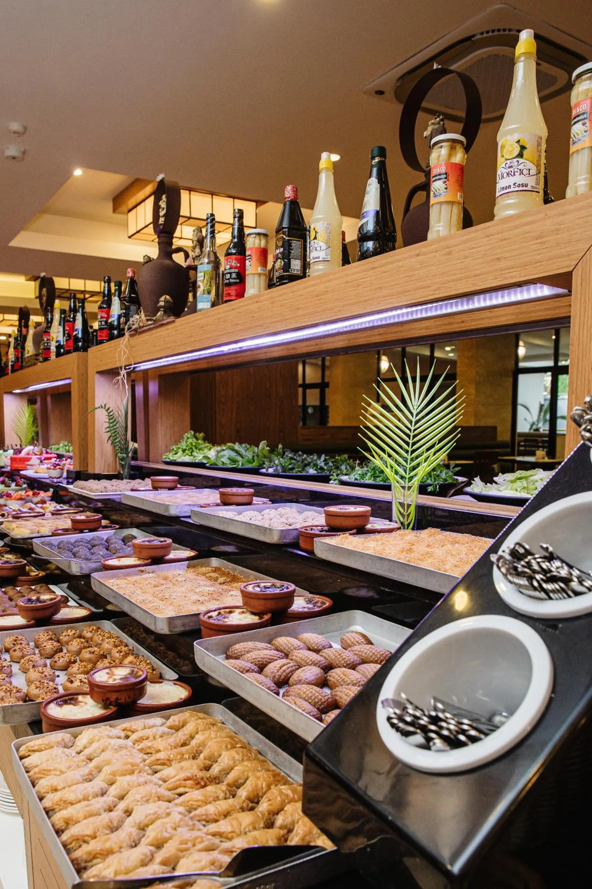 Restaurant/places to eat in Fun & Sun Club Saphire