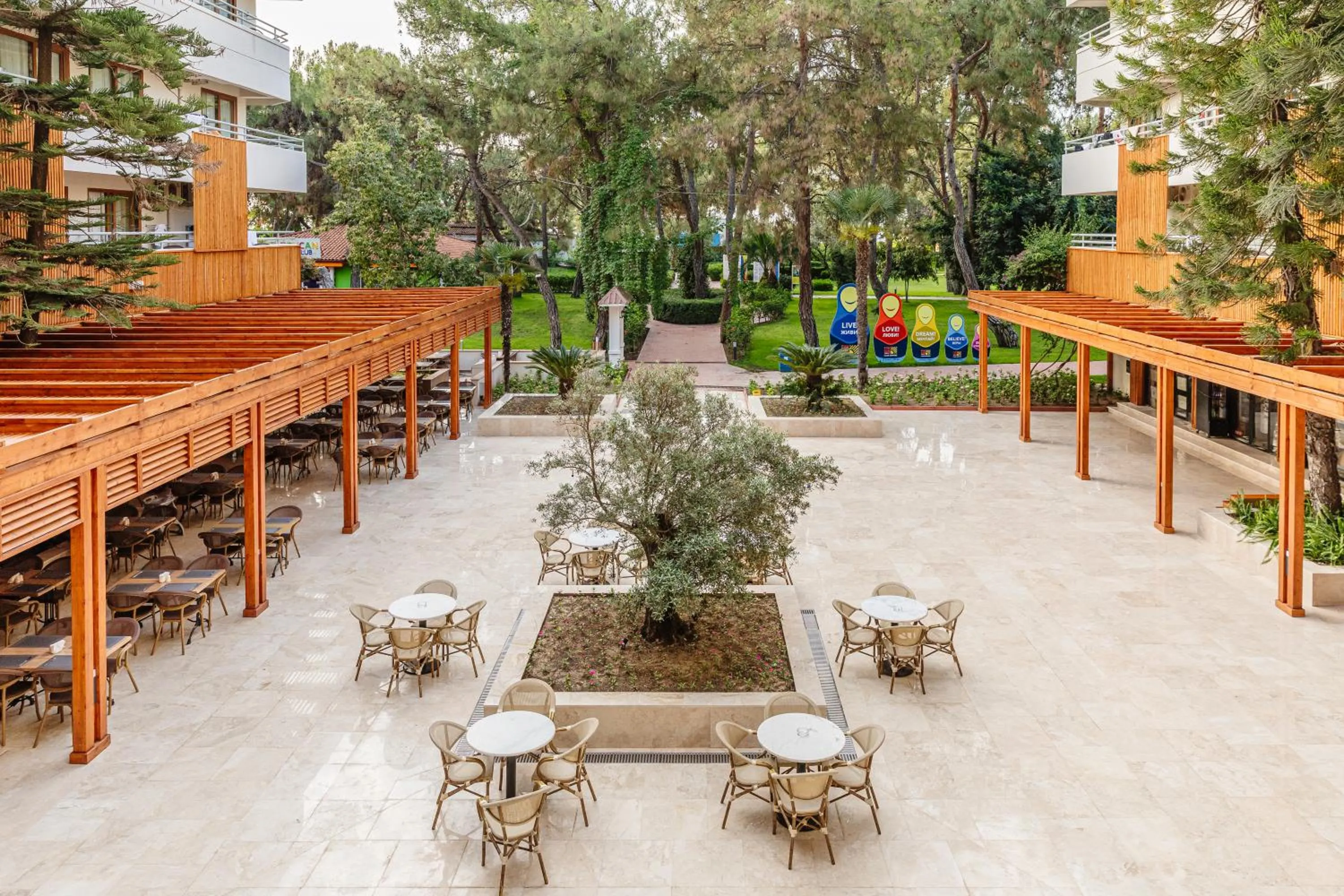 Property building in Fun & Sun Club Saphire