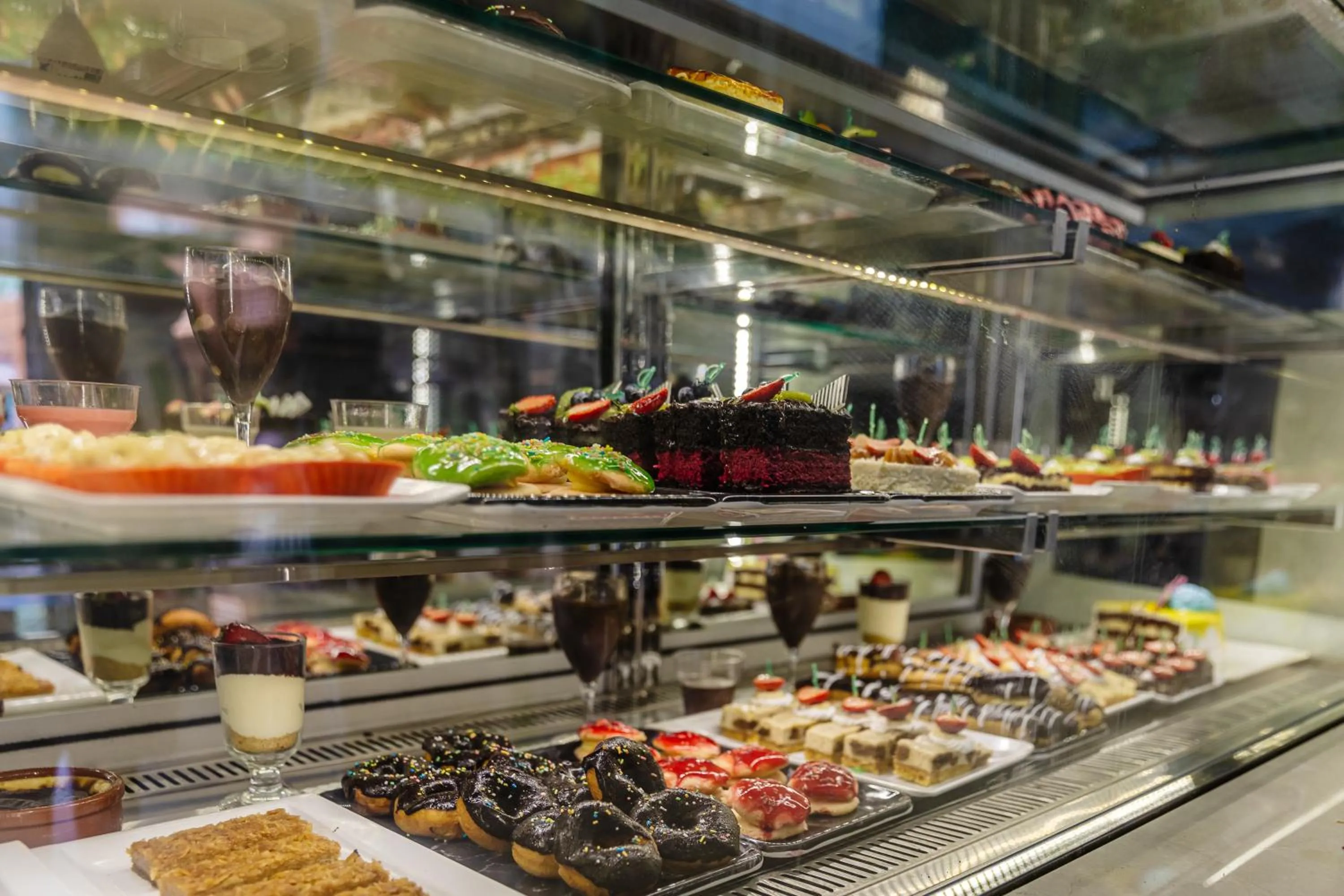 Restaurant/places to eat in Fun & Sun Club Saphire