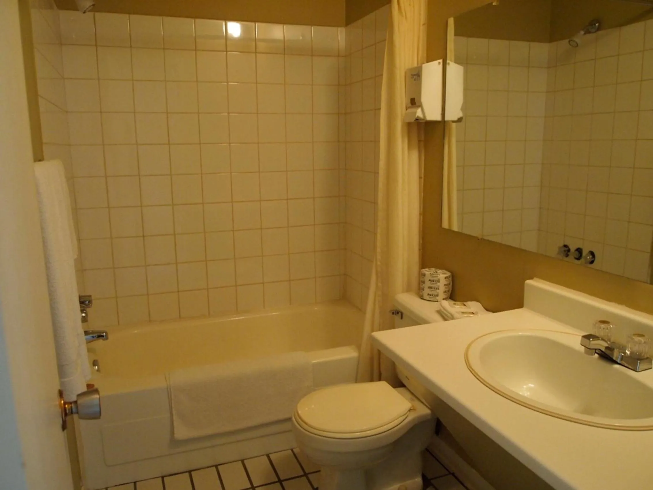 Bathroom in Motel Lyse