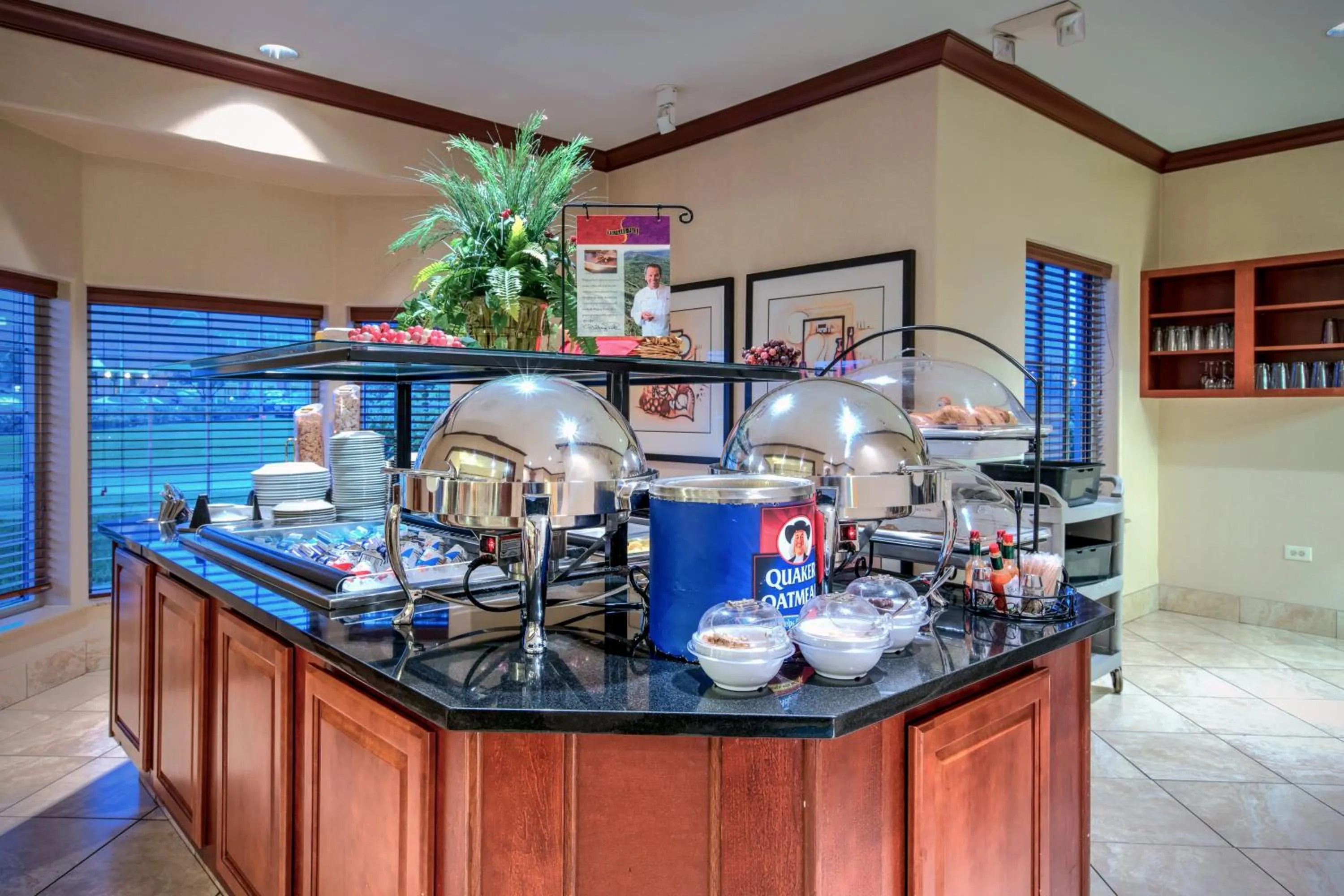 Breakfast in Staybridge Suites Rockford by IHG