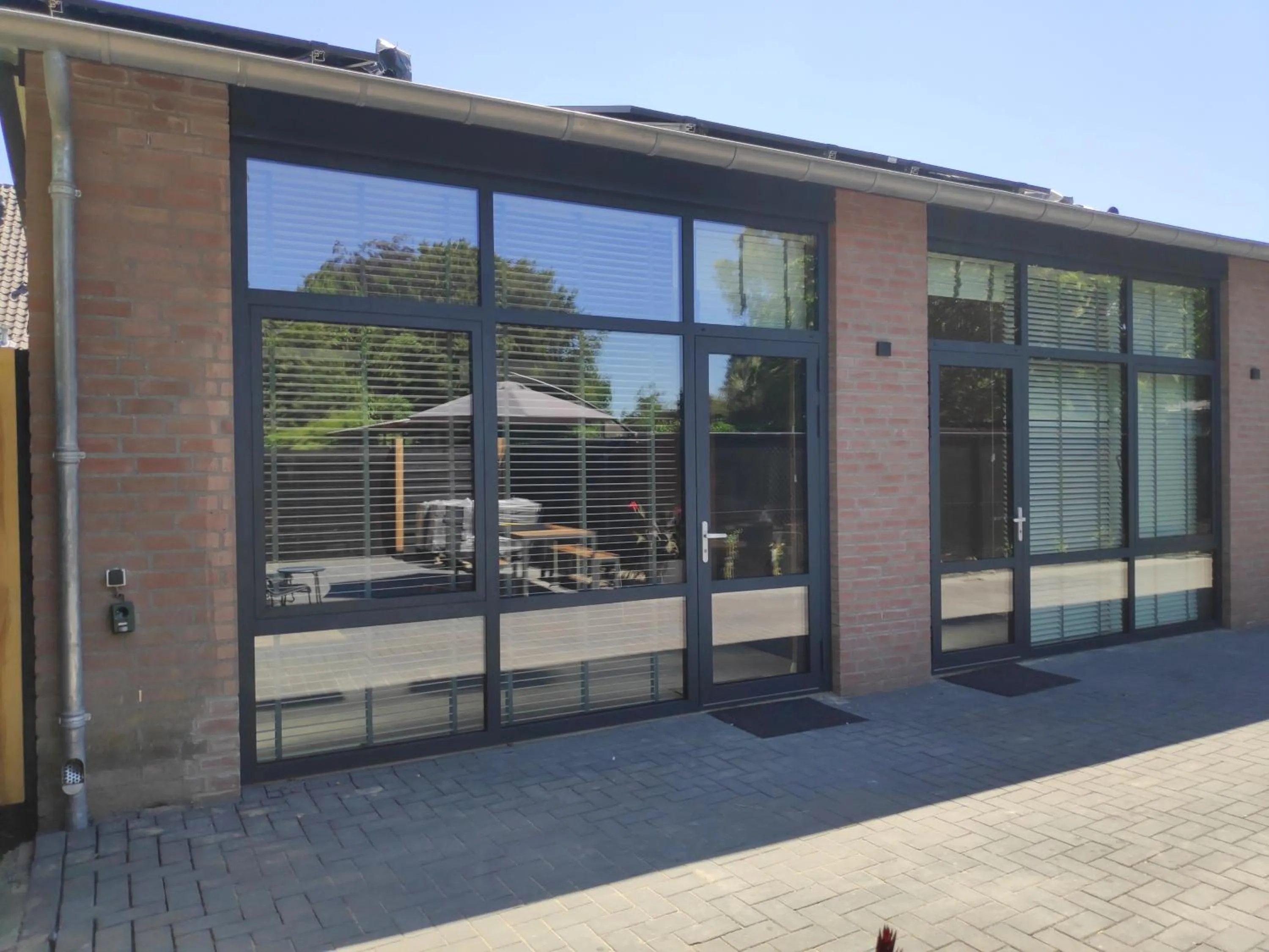 Property building in Bij ons 'Niek