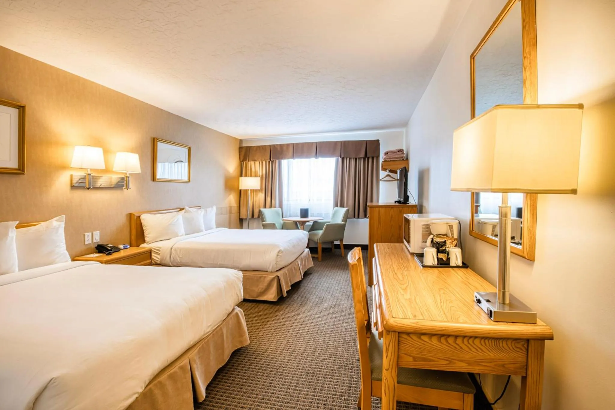 Bedroom in Motel Mistral