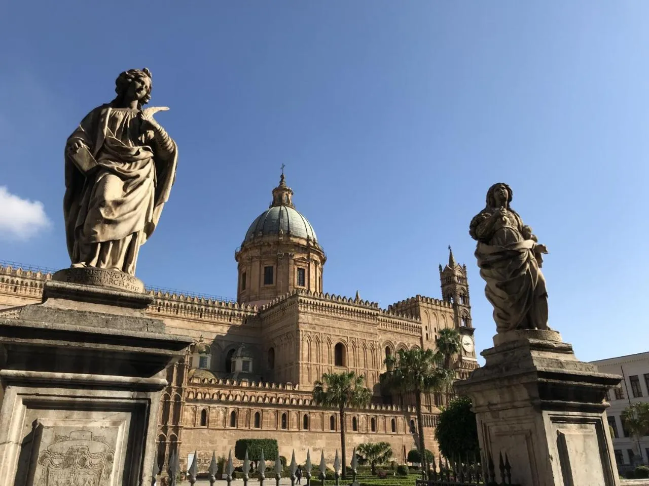 Nearby landmark in Residenza del Castillo