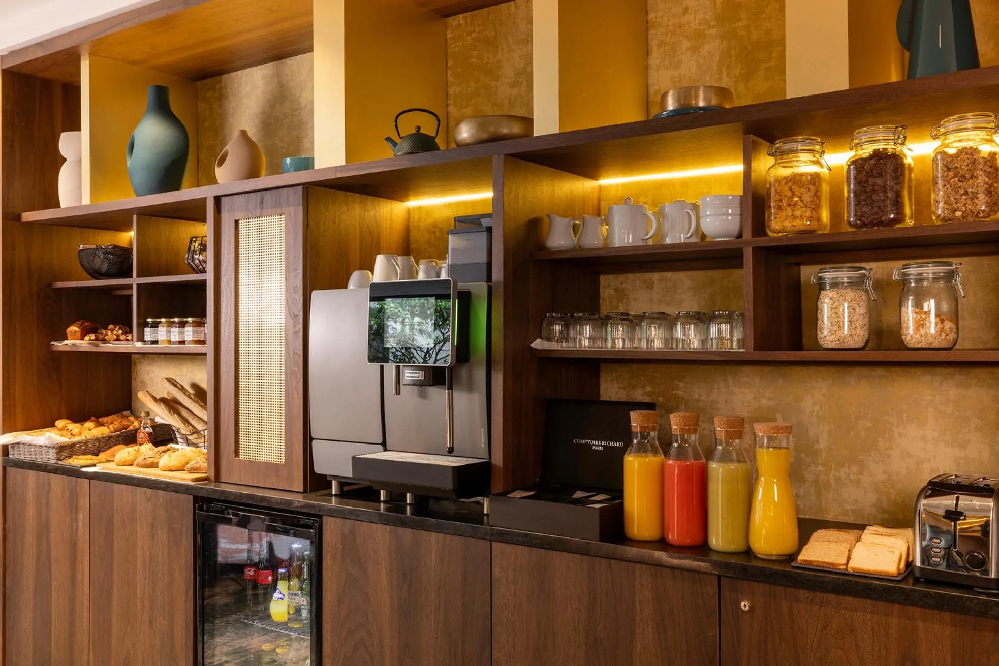 Breakfast in Hôtel Etoile Maillot