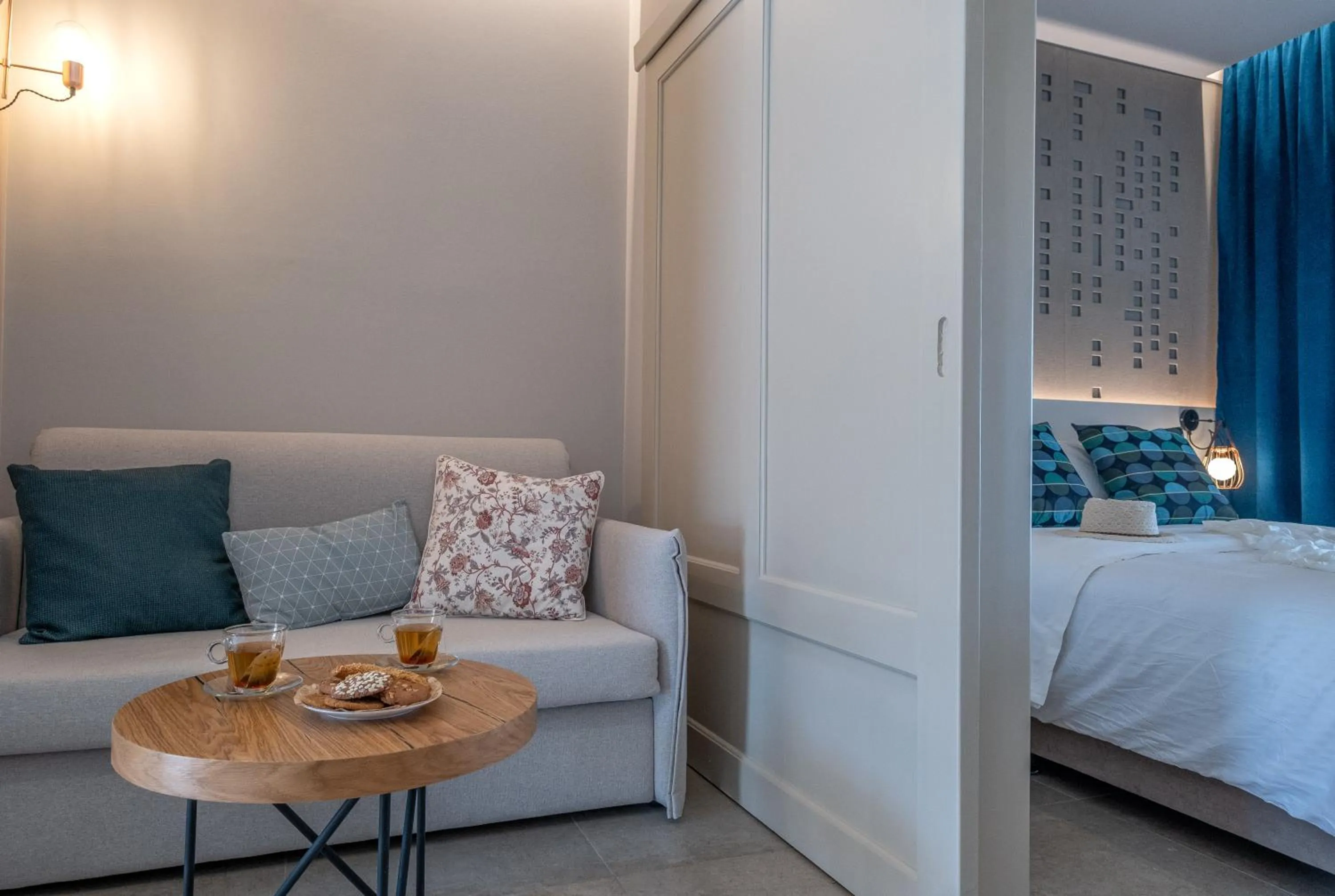 Living room, Bed in ELIXIA