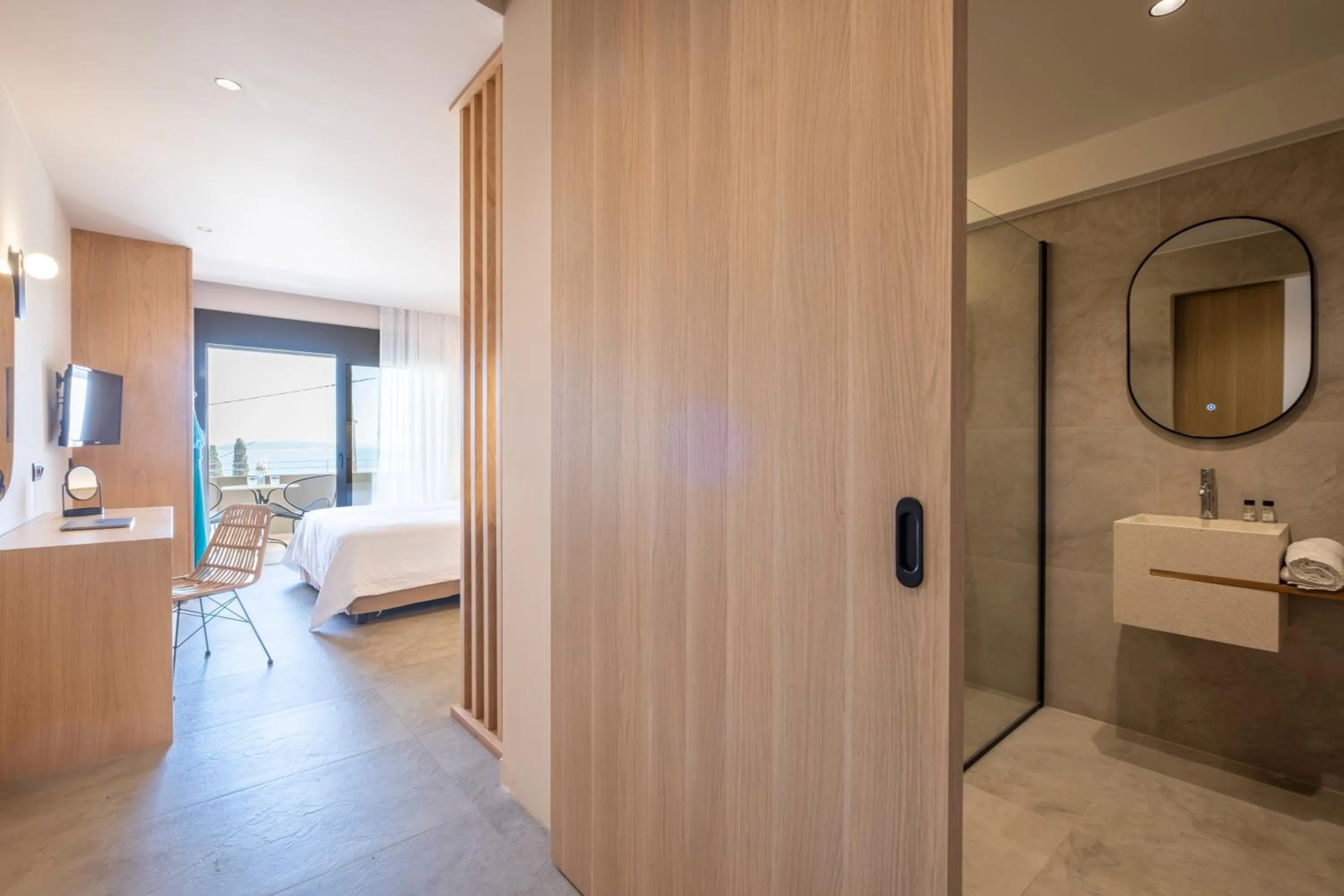 Toilet, Bed in ELIXIA