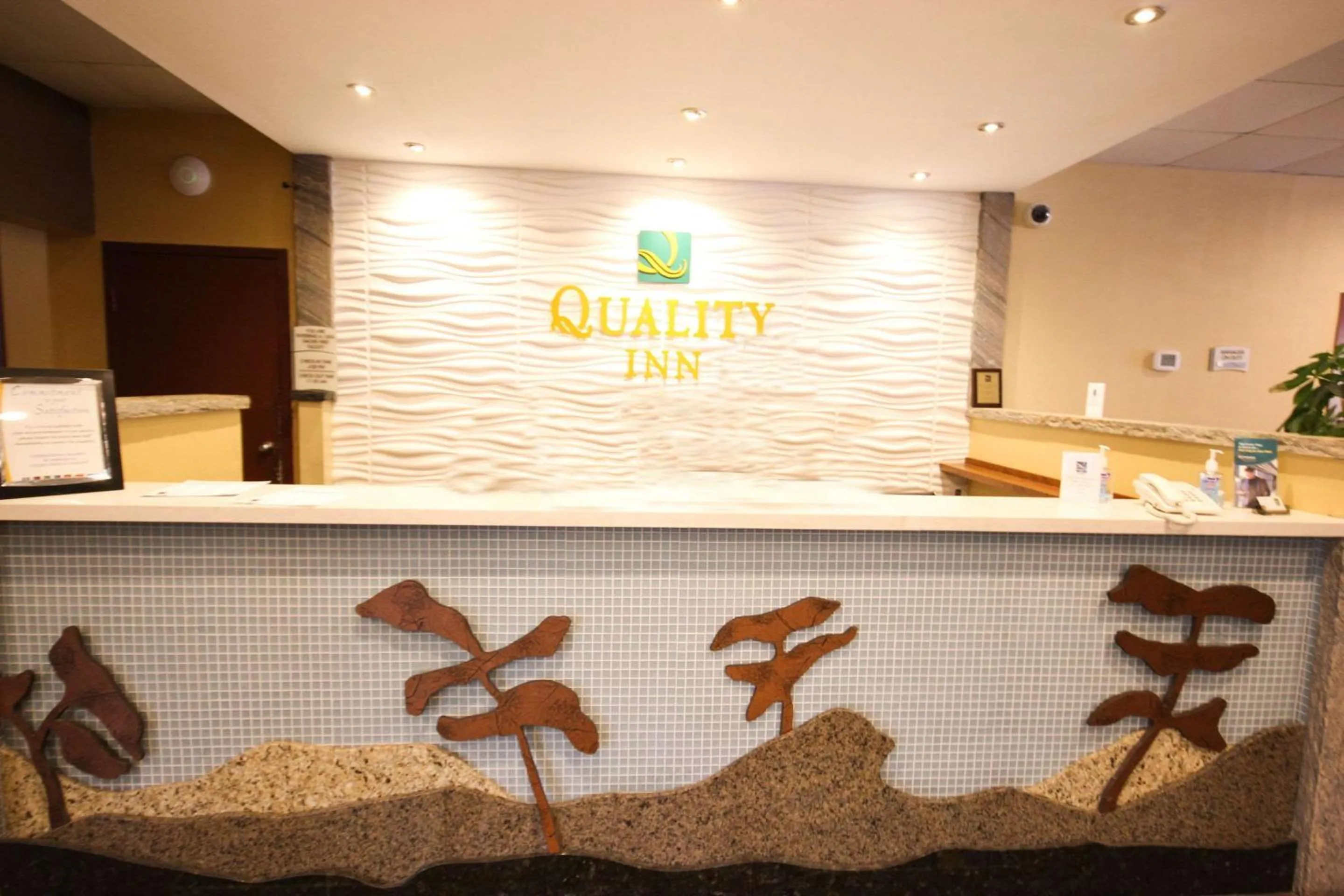 Lobby or reception in Quality Inn