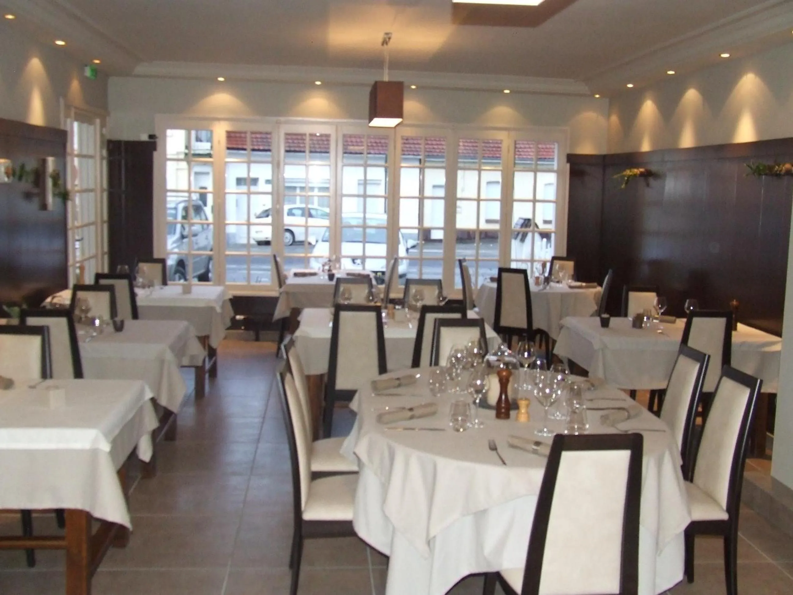 Restaurant/places to eat in Logis - Hôtel & restaurant Les Trois Fontaines