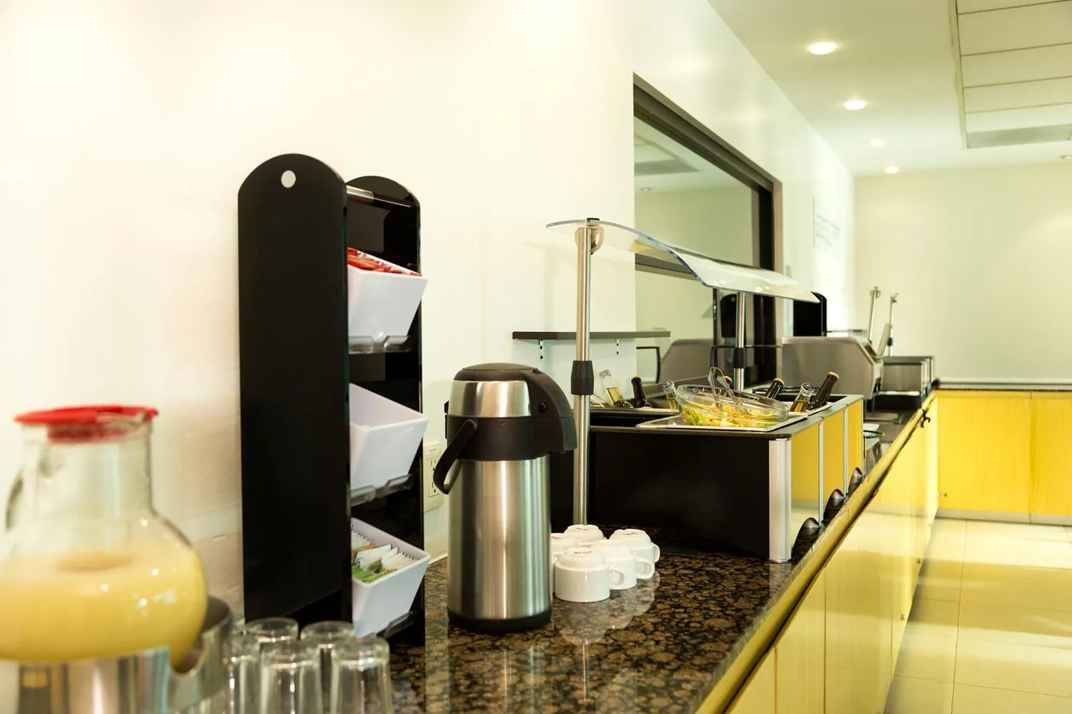 Continental breakfast in Excellence Express & Suites