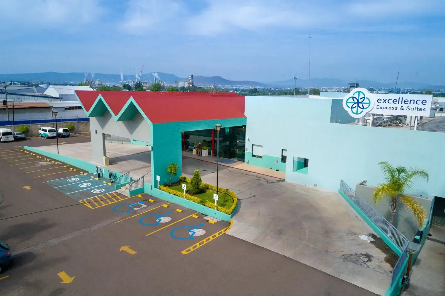 Excellence Express & Suites Excellence Express & Suites