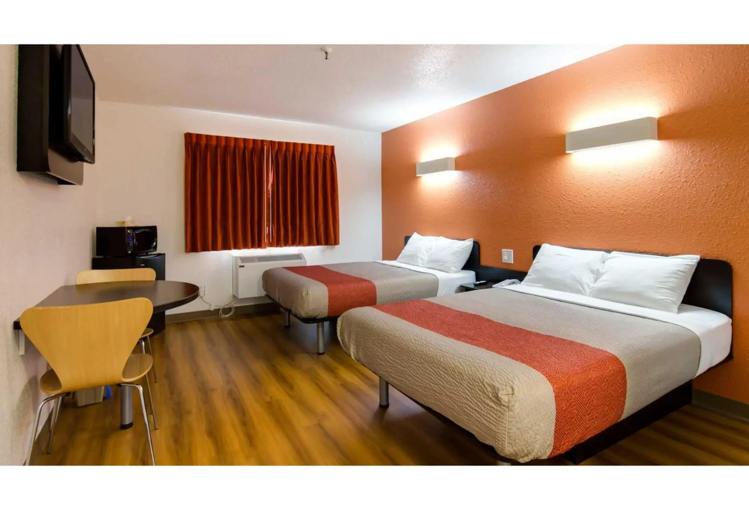 Queen Suite in Motel 6 Kerrobert, SK Queen Suite in Motel 6 Kerrobert, SK