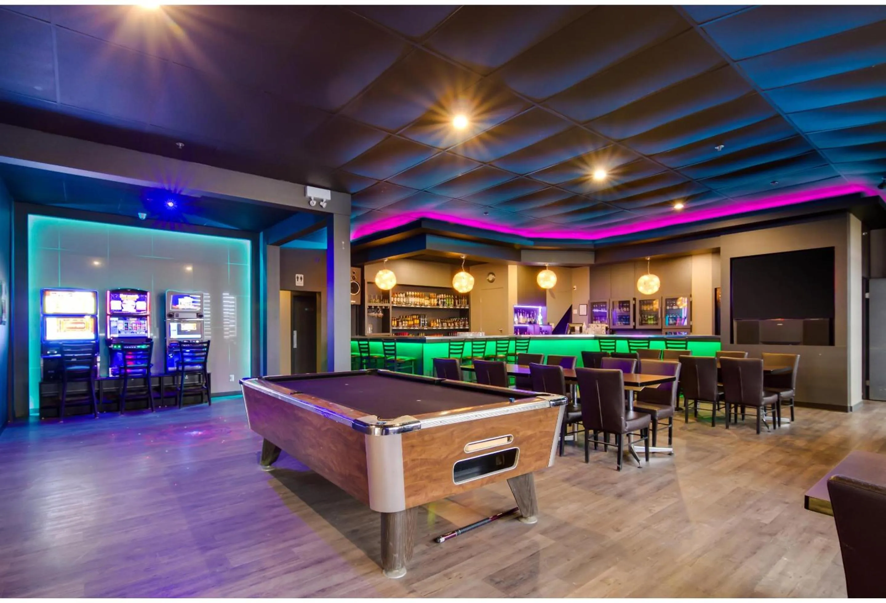 Restaurant/places to eat in Motel 6 Kerrobert, SK