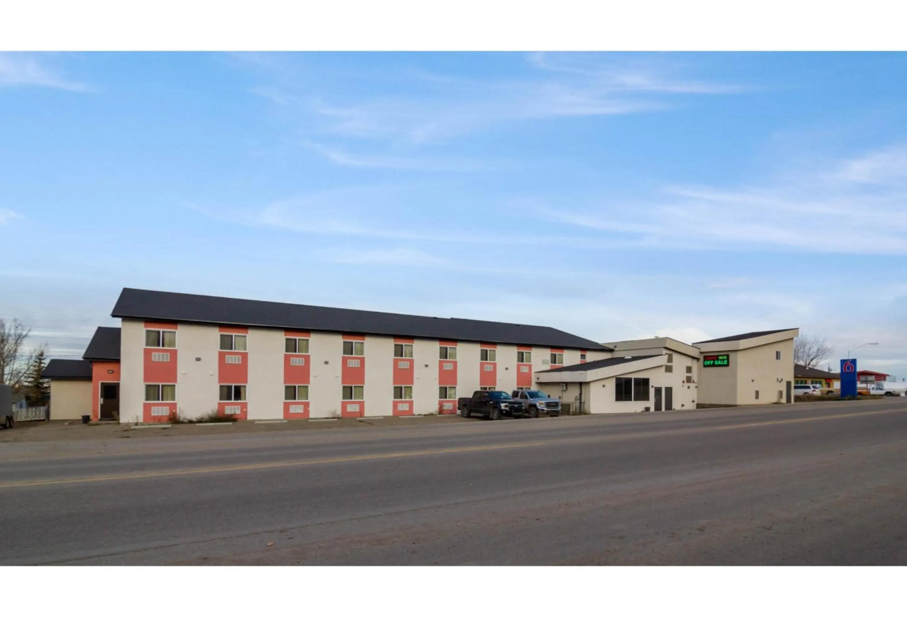 Facade/entrance in Motel 6 Kerrobert, SK