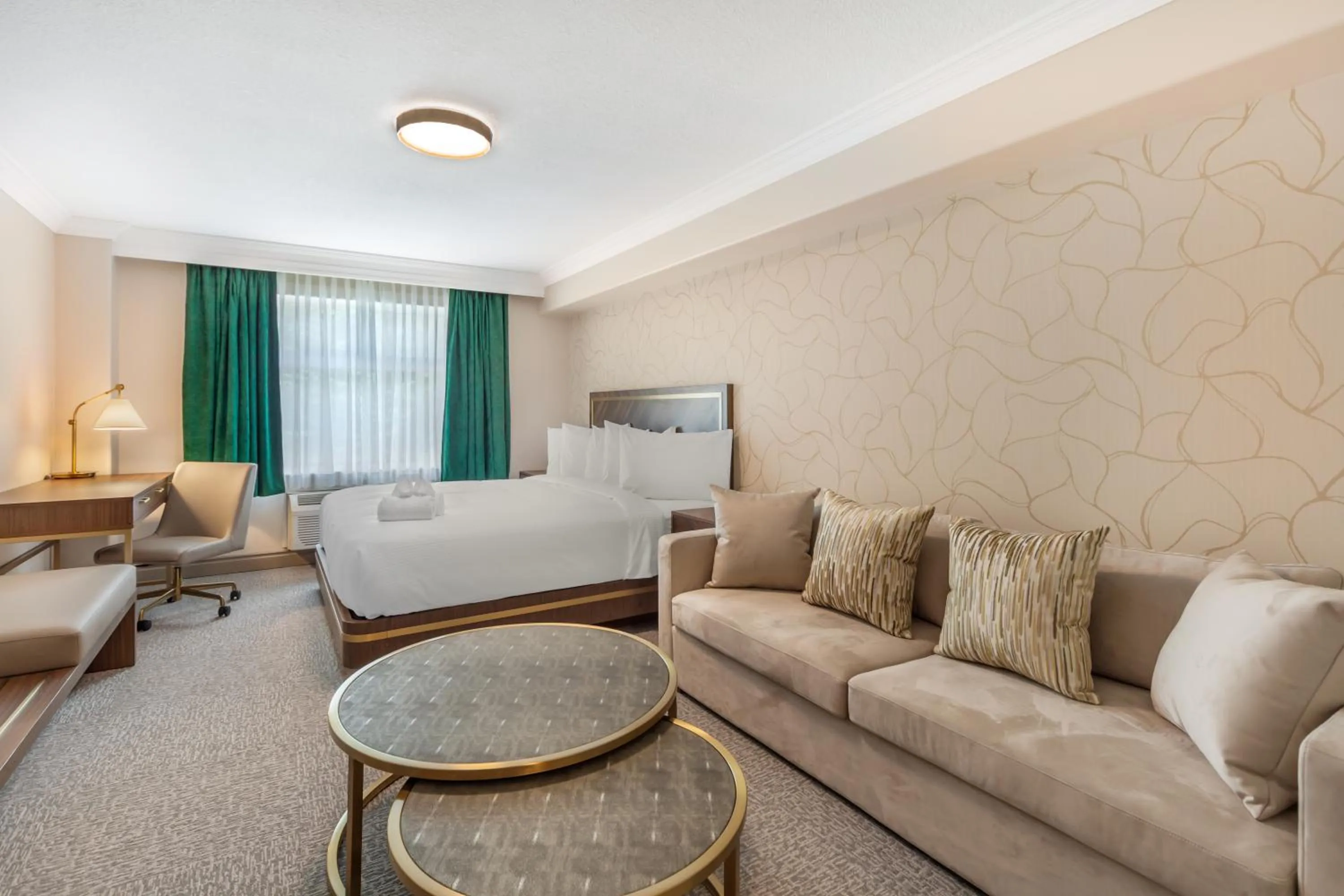 Photo of the whole room in Velora Hinton, an Ascend Collection Hotel