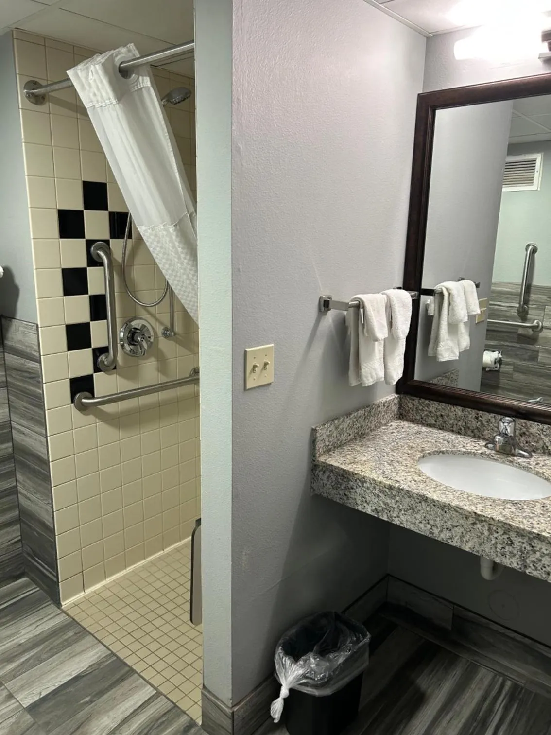 AmericInn by Wyndham Ottumwa