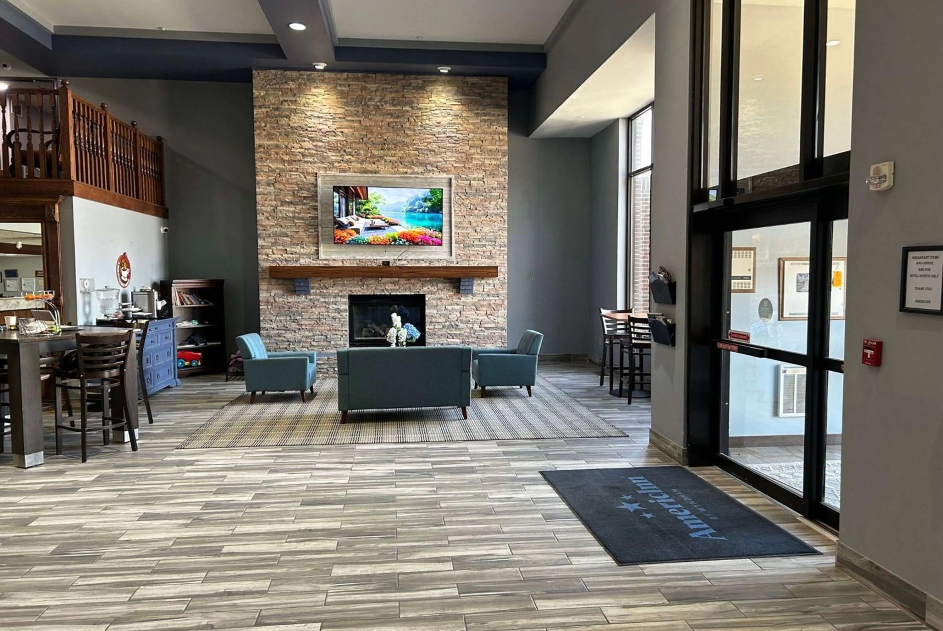 TV and multimedia in AmericInn by Wyndham Ottumwa