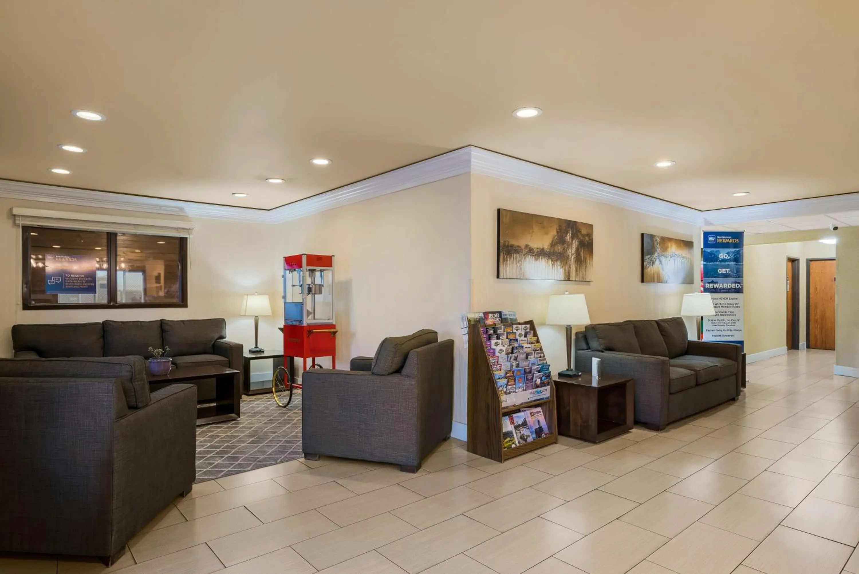 Lobby or reception in Best Western Hermiston Inn