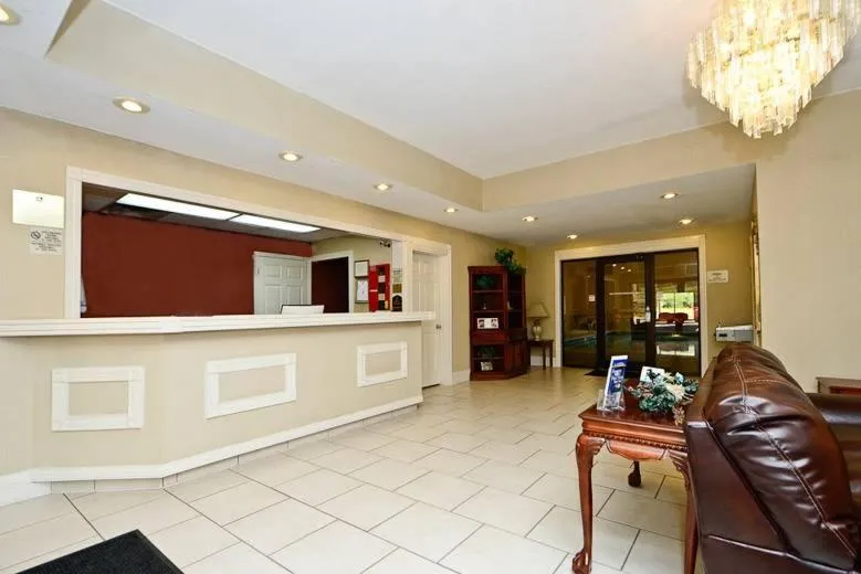 Lobby or reception in Manchester Heritage Inn & Suites