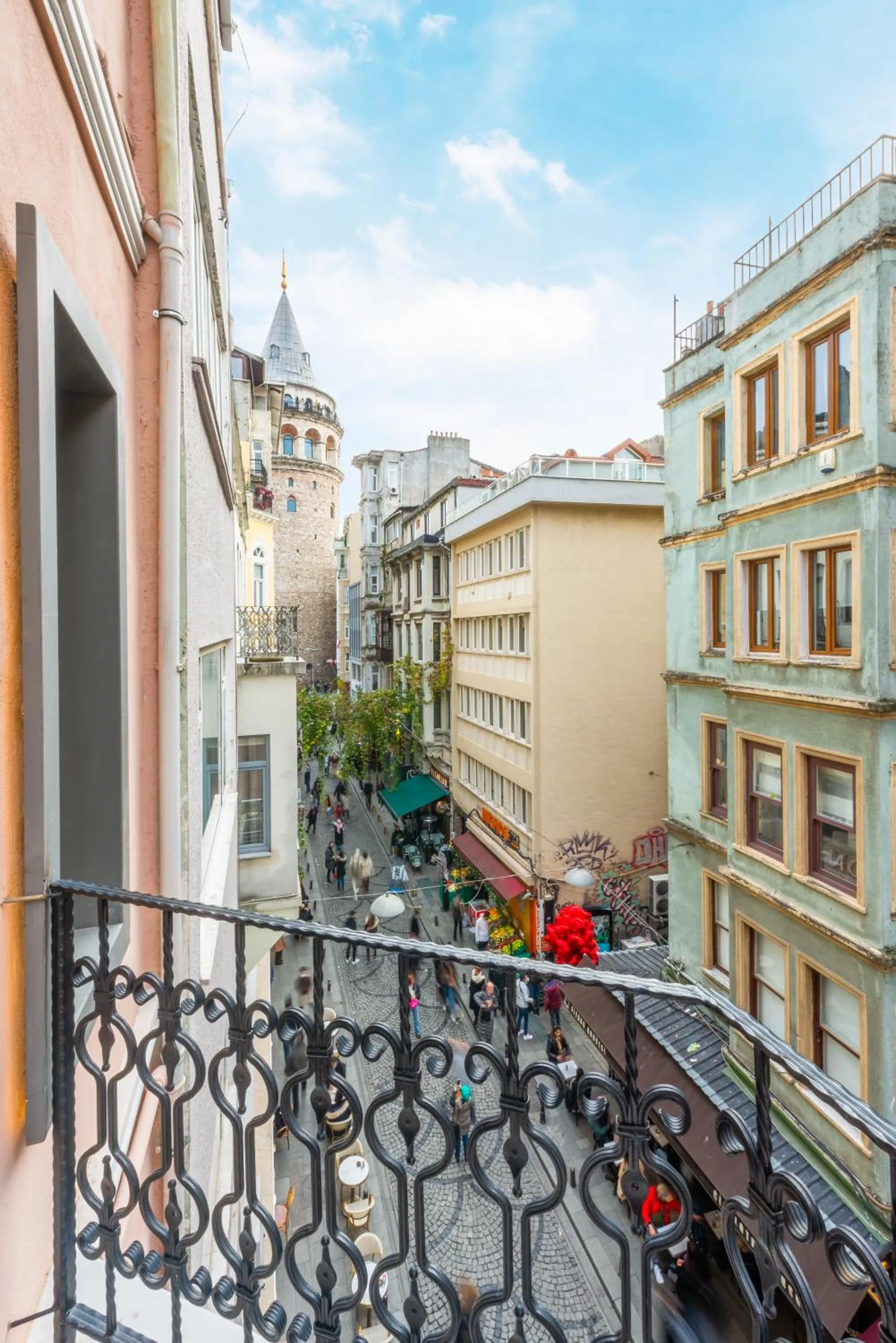 Neighbourhood in Hotel Des Arts Galata