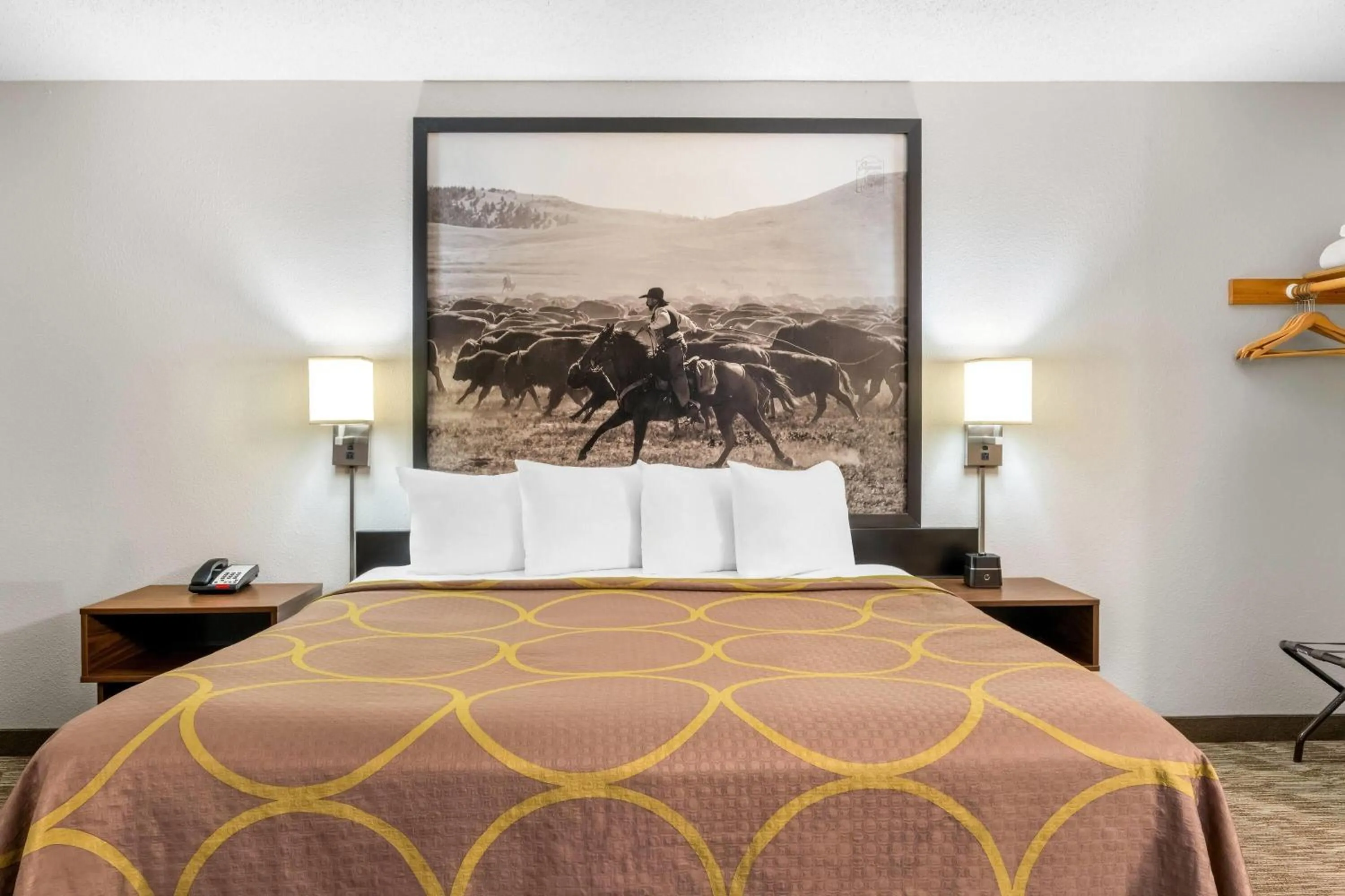 Photo of the whole room, Bed in Super 8 by Wyndham Custer/Crazy Horse Area