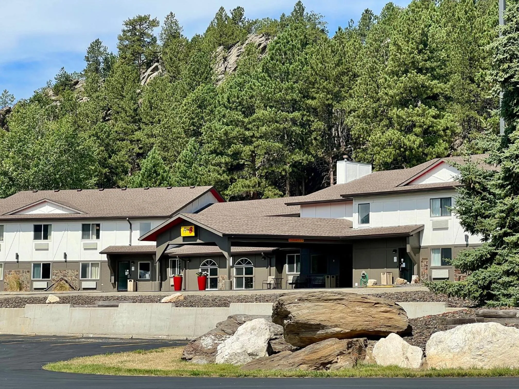 Property building in Super 8 by Wyndham Custer/Crazy Horse Area