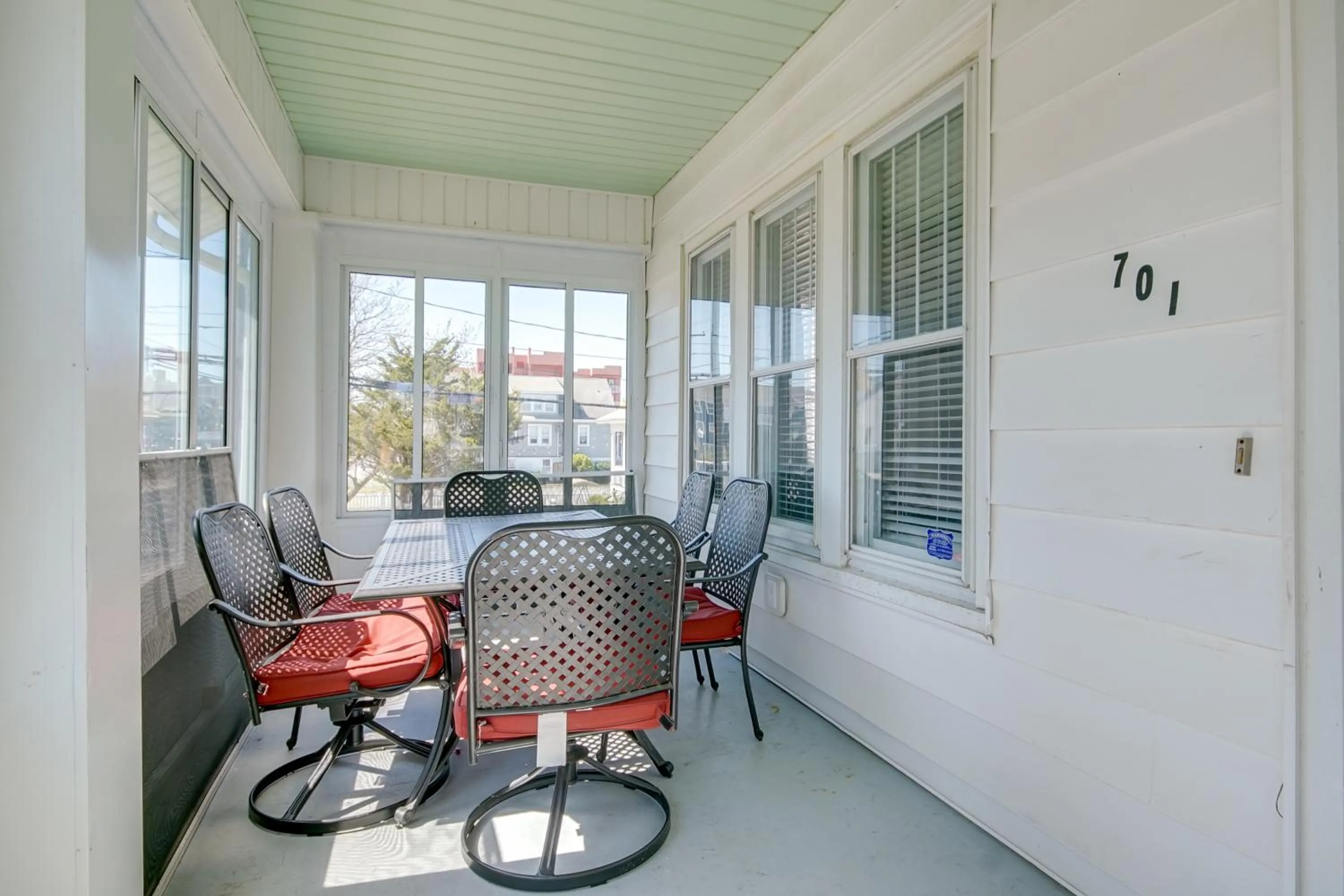 Seating area in Majestic Hotel & Apartments
