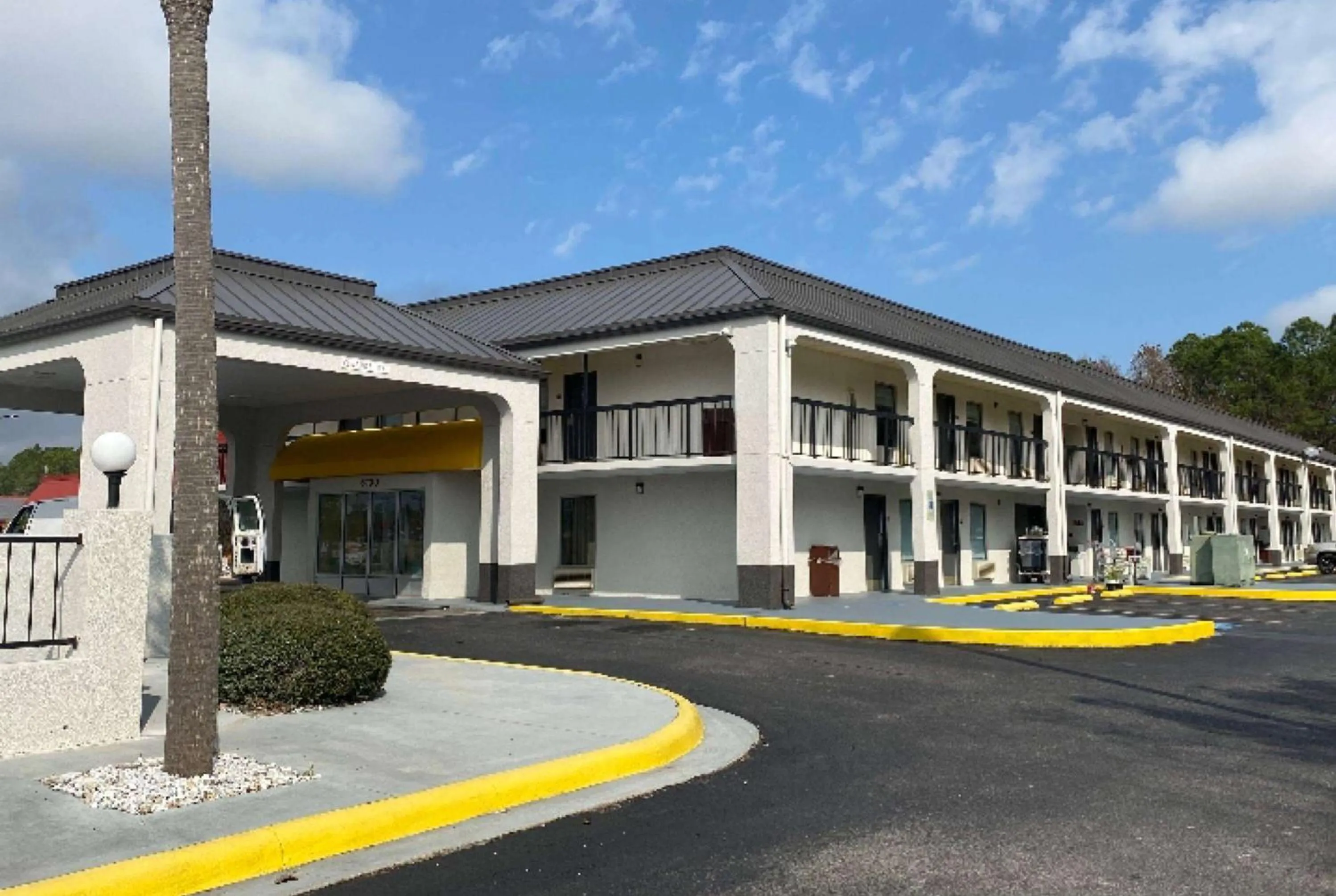 Property building in Days Inn by Wyndham Moss Point Pascagoula