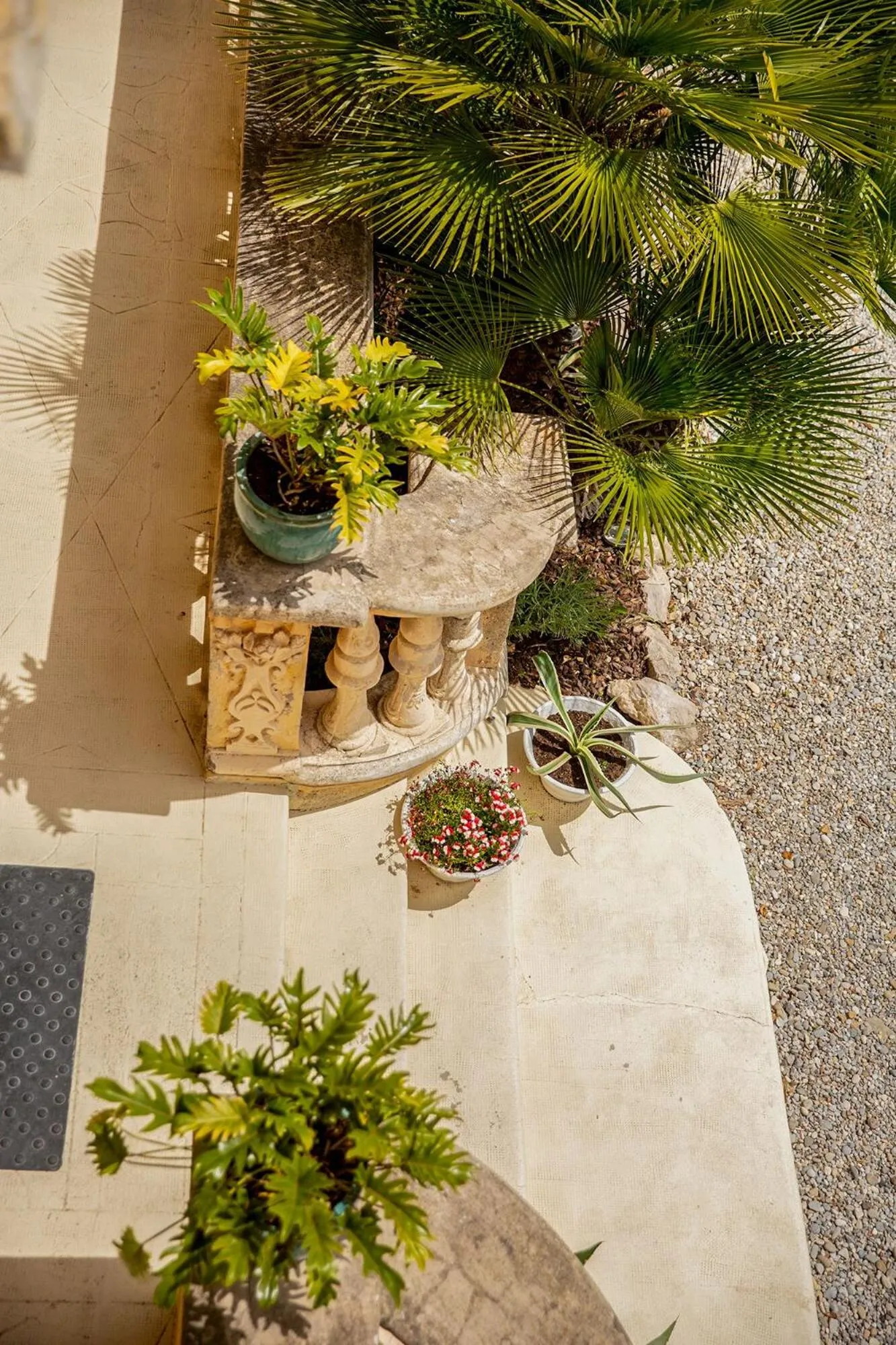 Facade/entrance in Hôtel Du Soleil