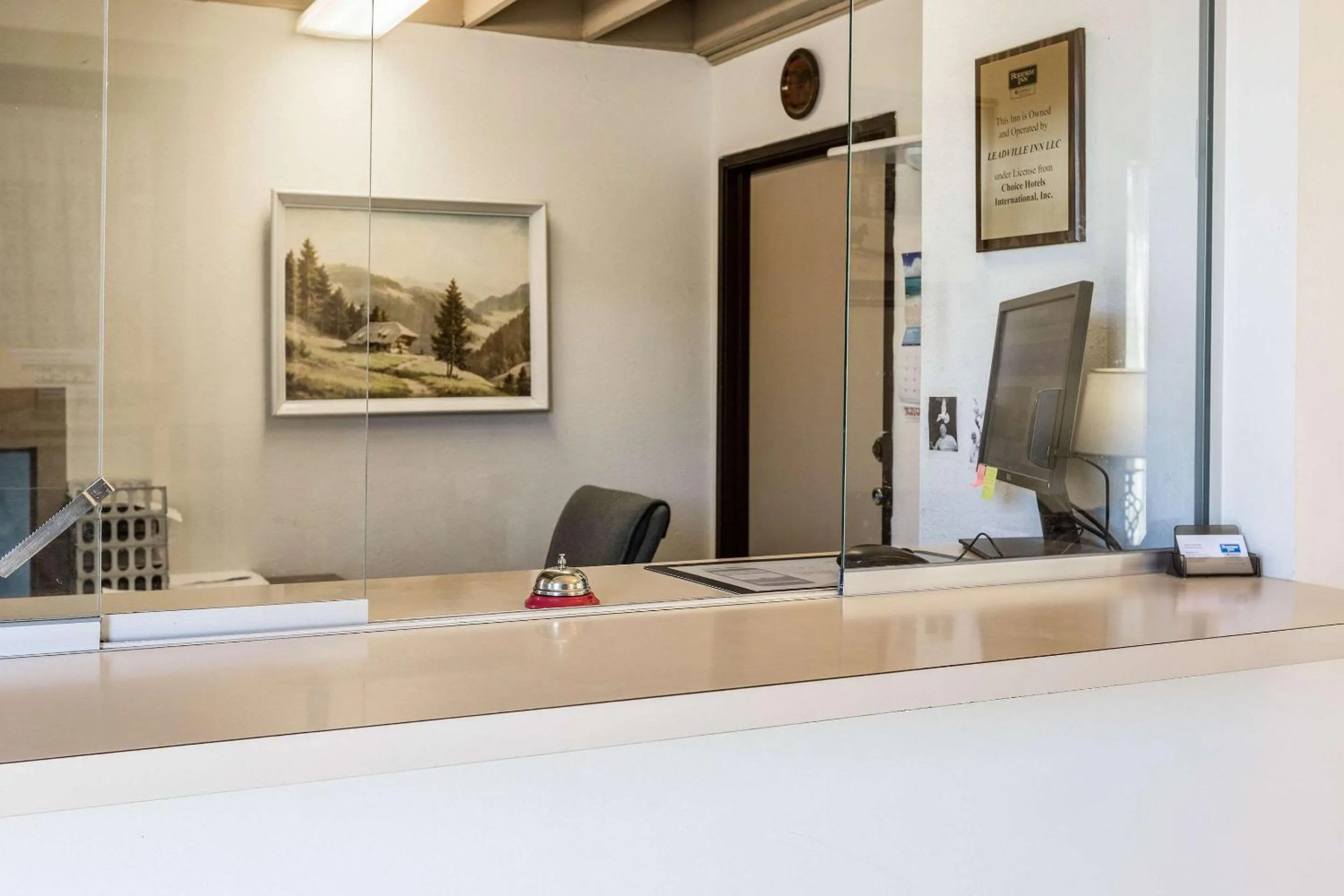 Lobby or reception in Rodeway Inn Leadville