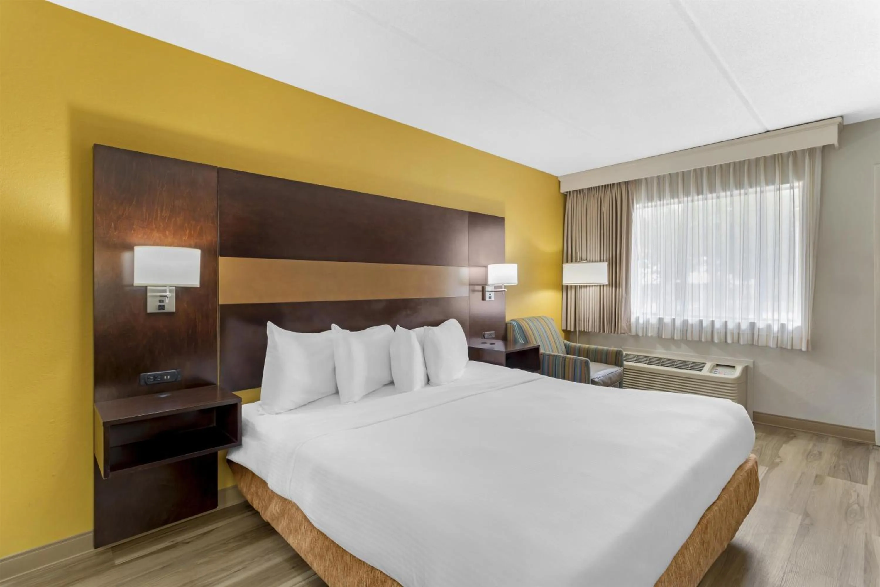 Bedroom, Bed in Best Western Inn Of Palatka