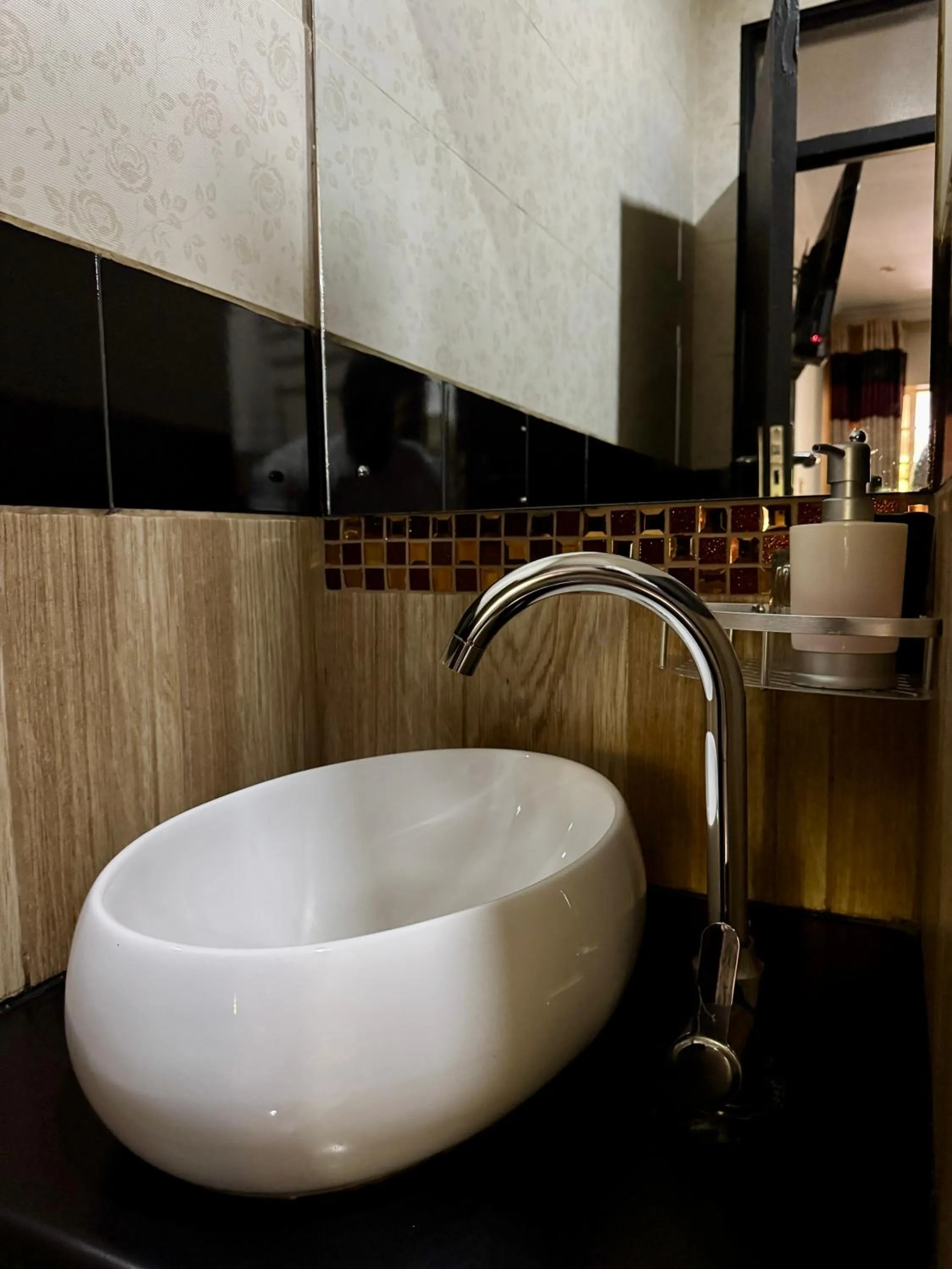 Bathroom in Annavilla7 Lilongwe hotel