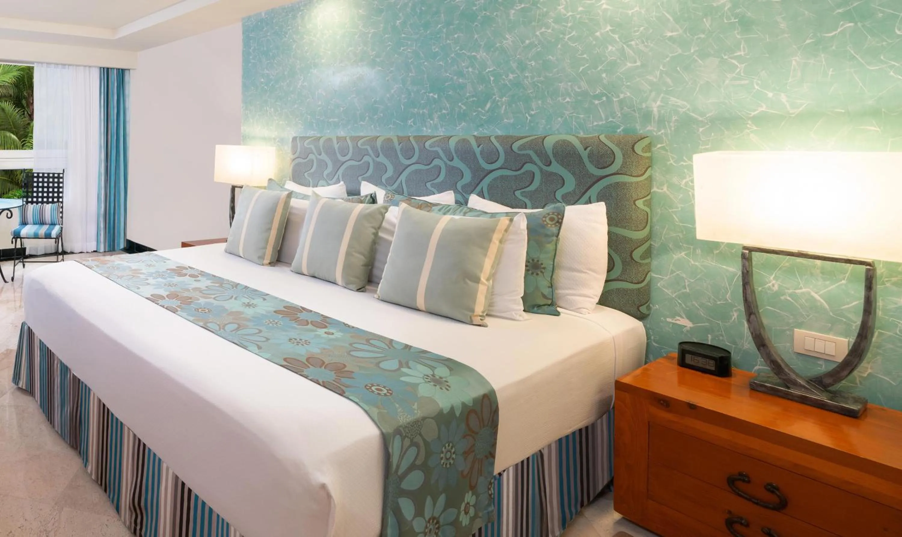 Photo of the whole room, Bed in The Sens Cancun by Oasis - All Inclusive